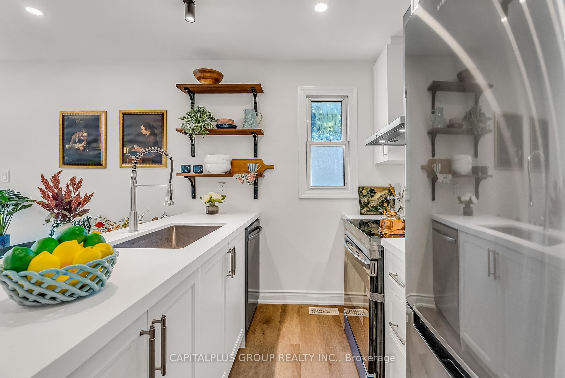 1 Nelson Avenue photo 11