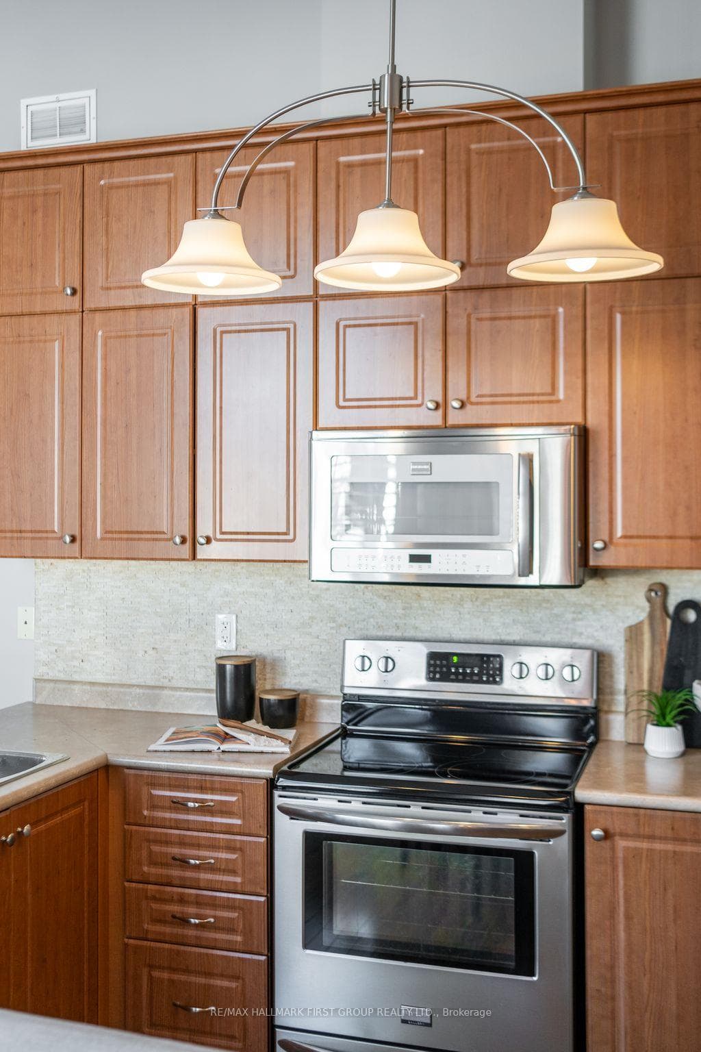 325 Densmore Road Unit 1203 photo 15