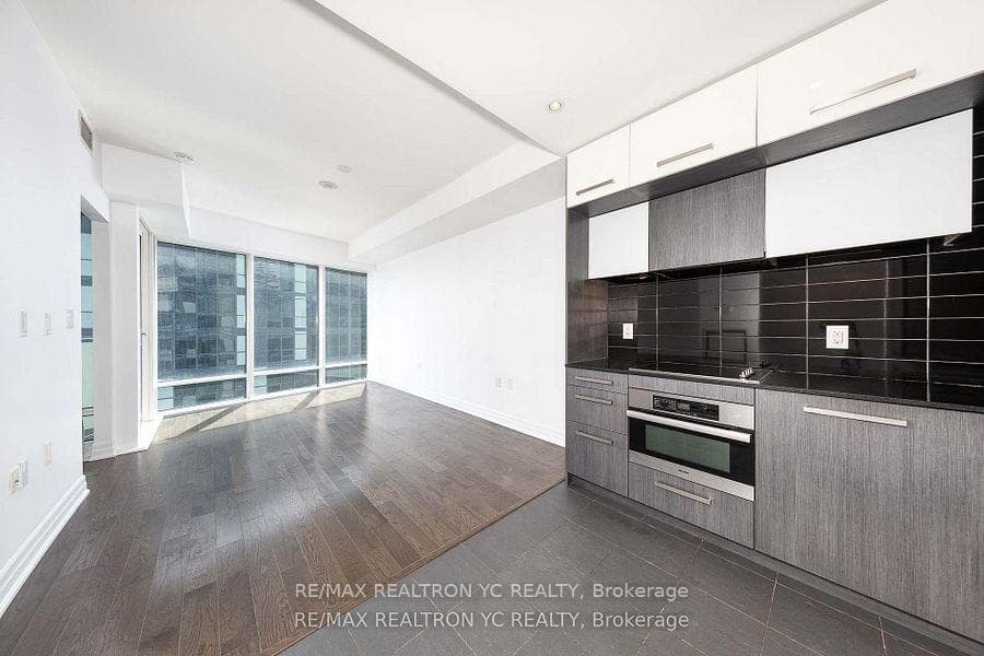8 The Esplanade N/A Unit 3312 photo 8