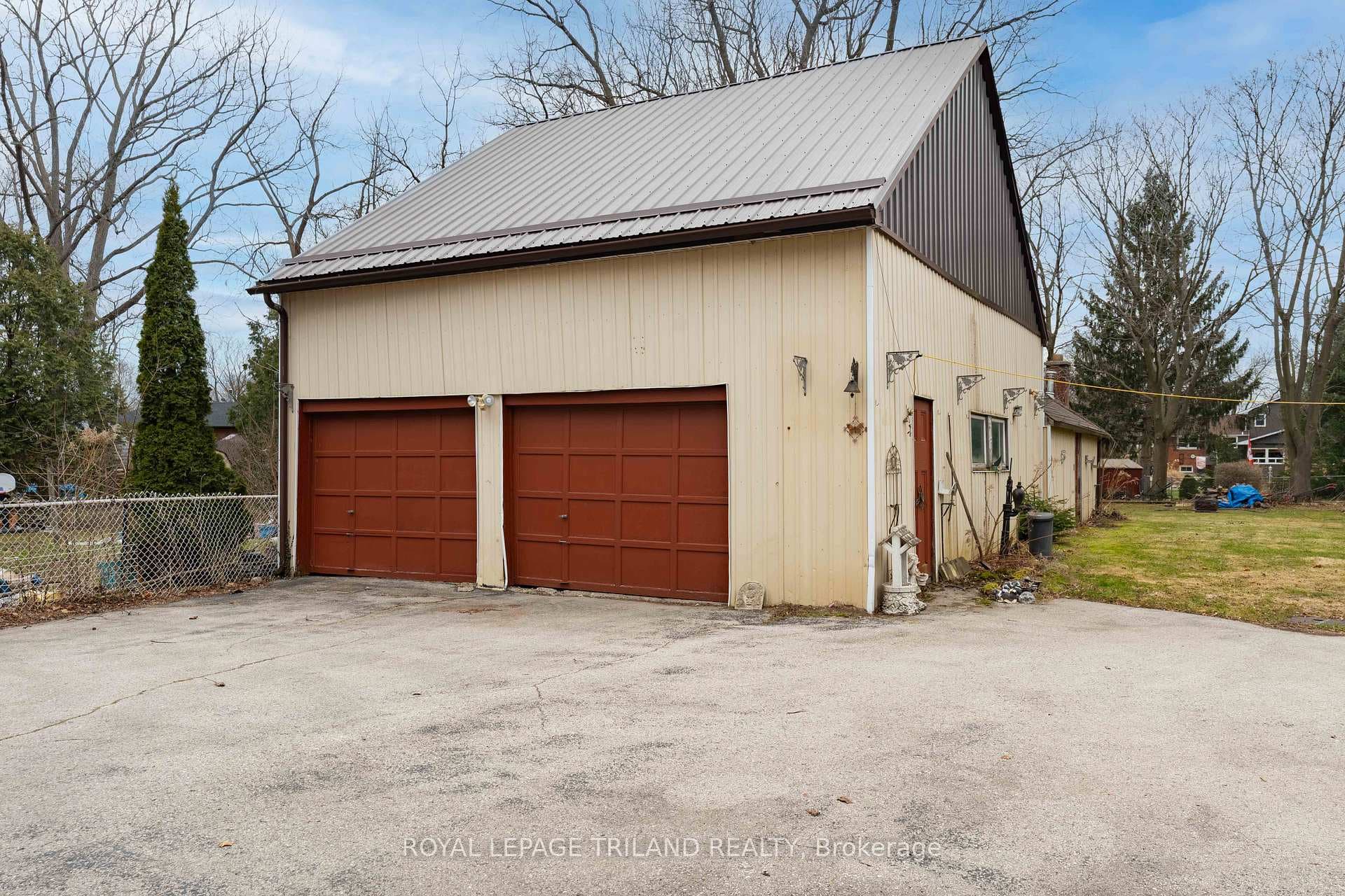 308 John Street photo 39