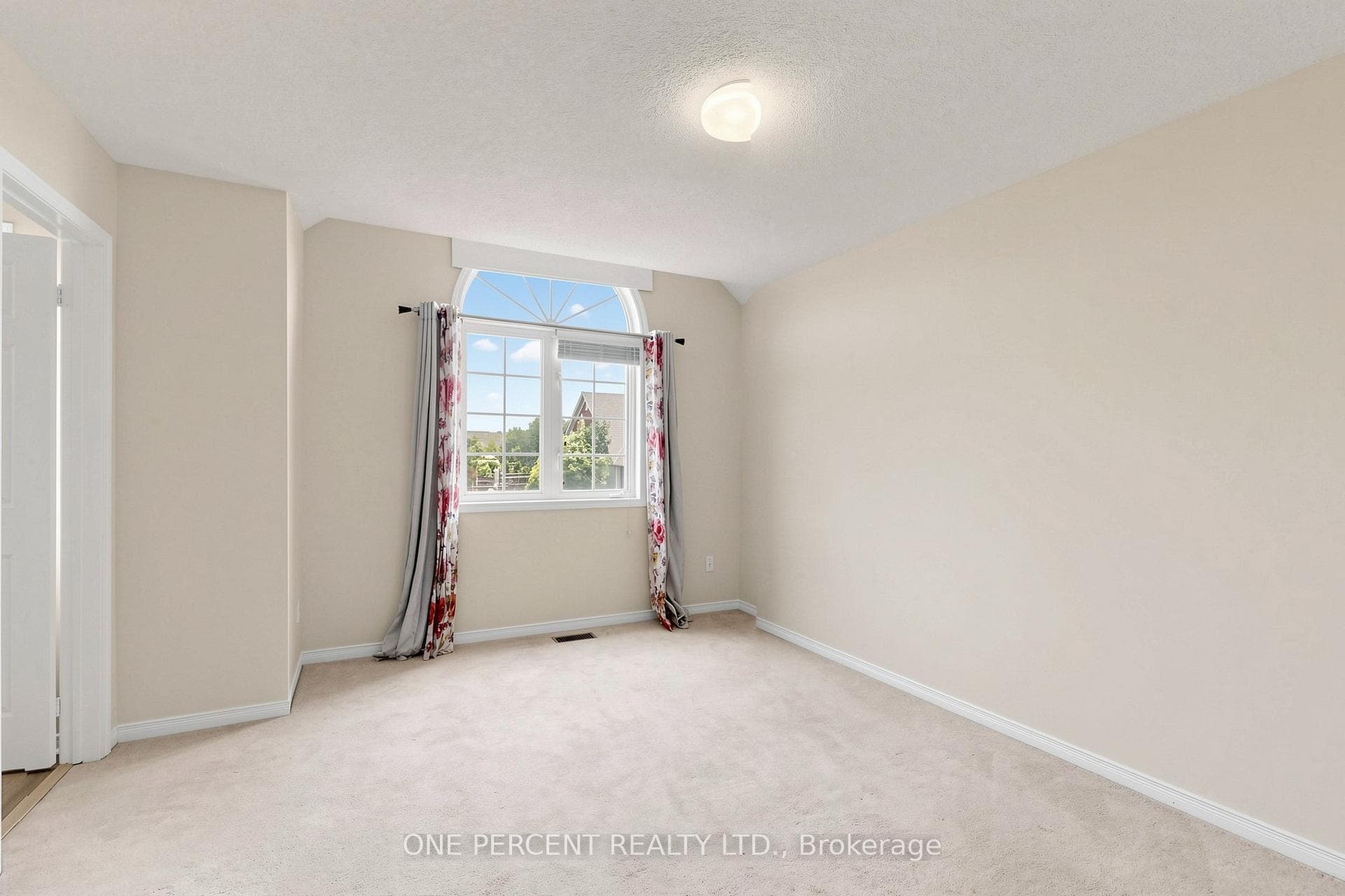 1149 Ormond Drive photo 21
