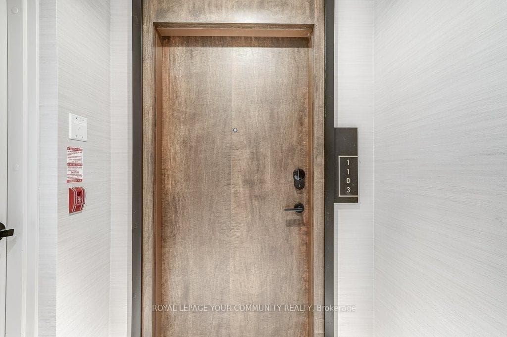 Suite Door