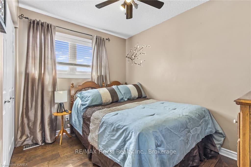 91 MCKEOWN Crescent photo 19