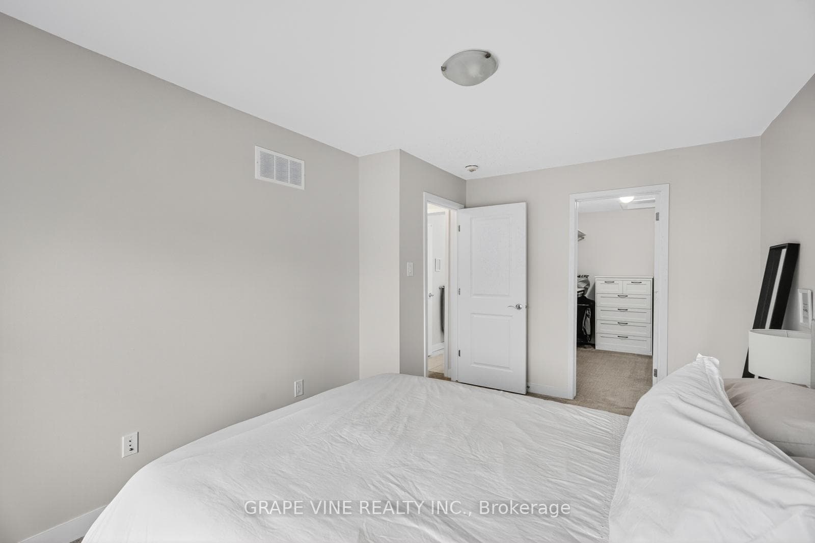172 Visor Private photo 26