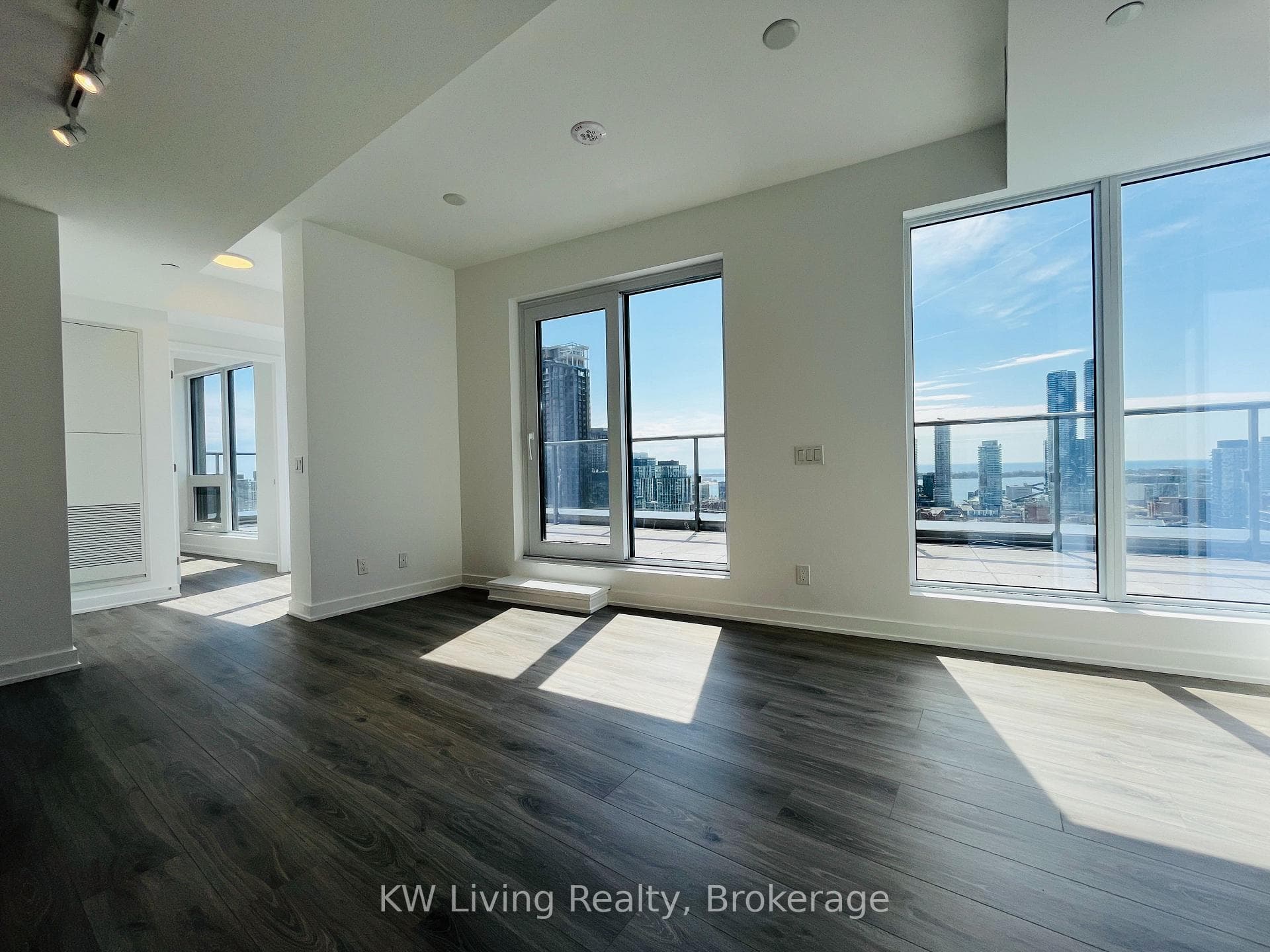 100 Queen Street Unit 3006 photo 6