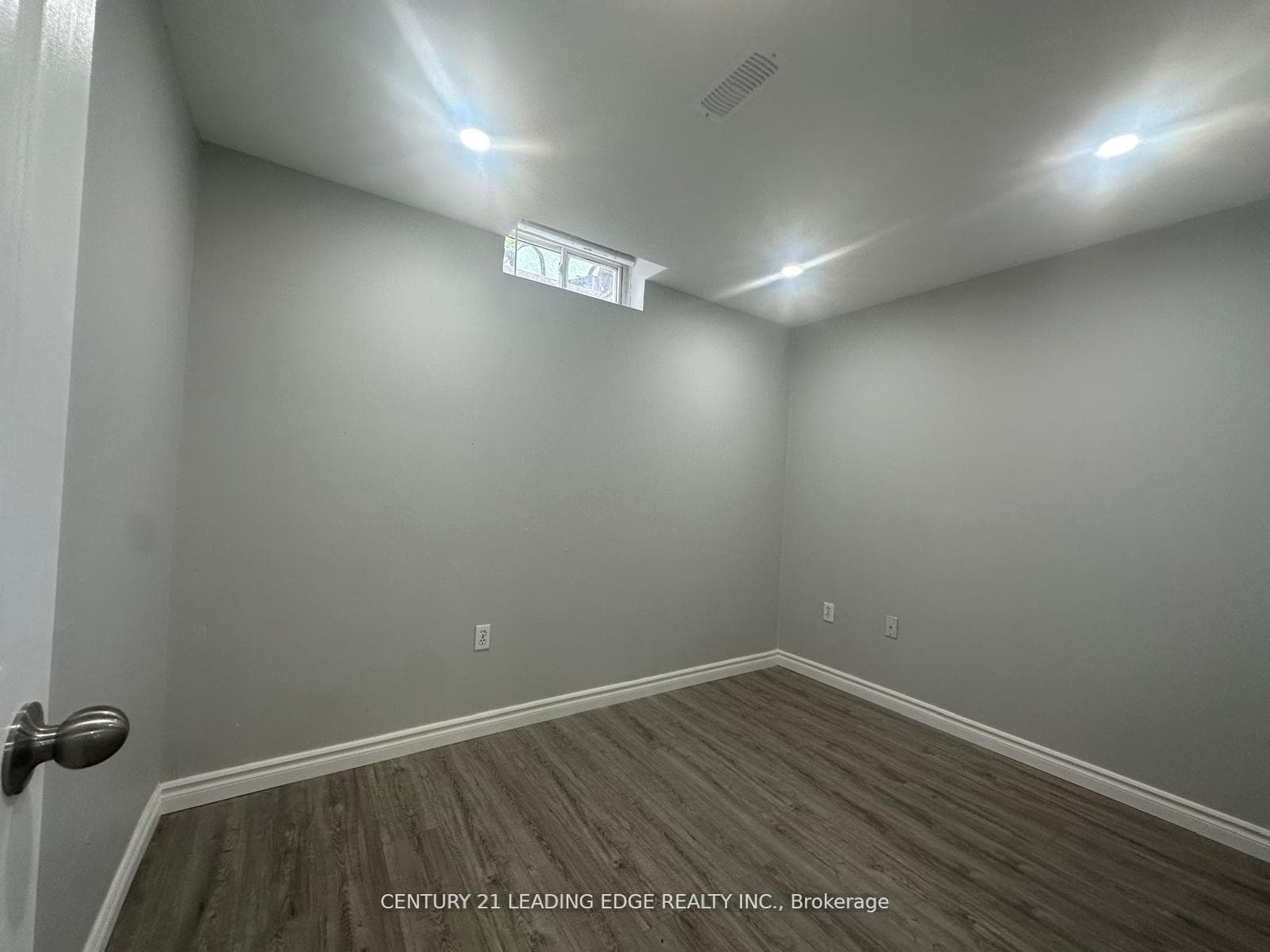 618 Beckworth Square Unit Bsmt photo 7