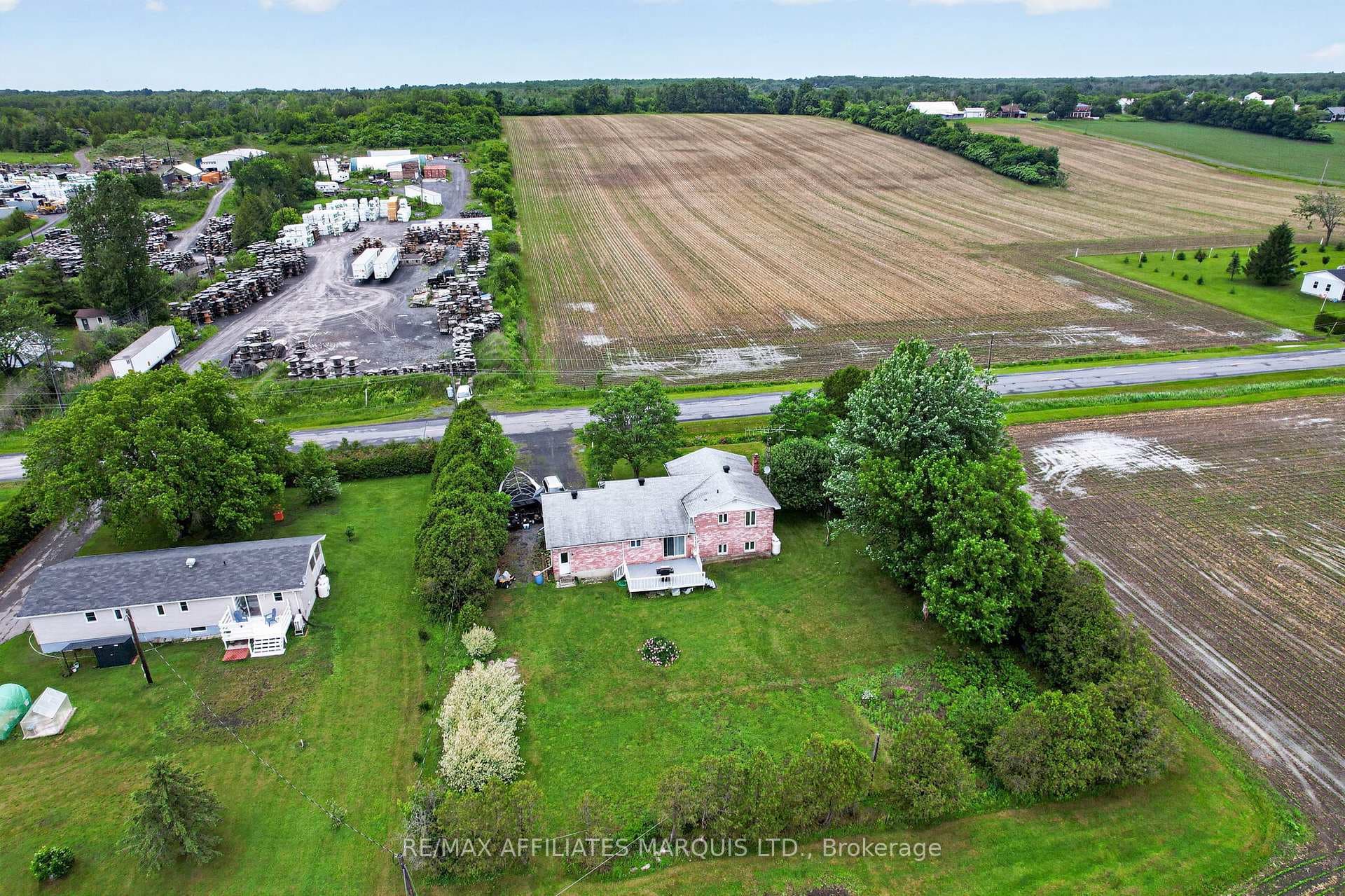 20474 Concession 8 Road photo 41