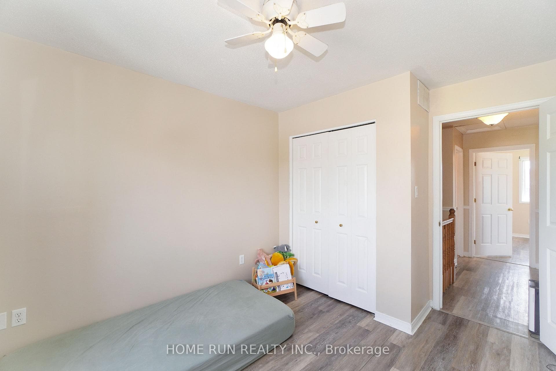 40 CRAMPTON Drive photo 17