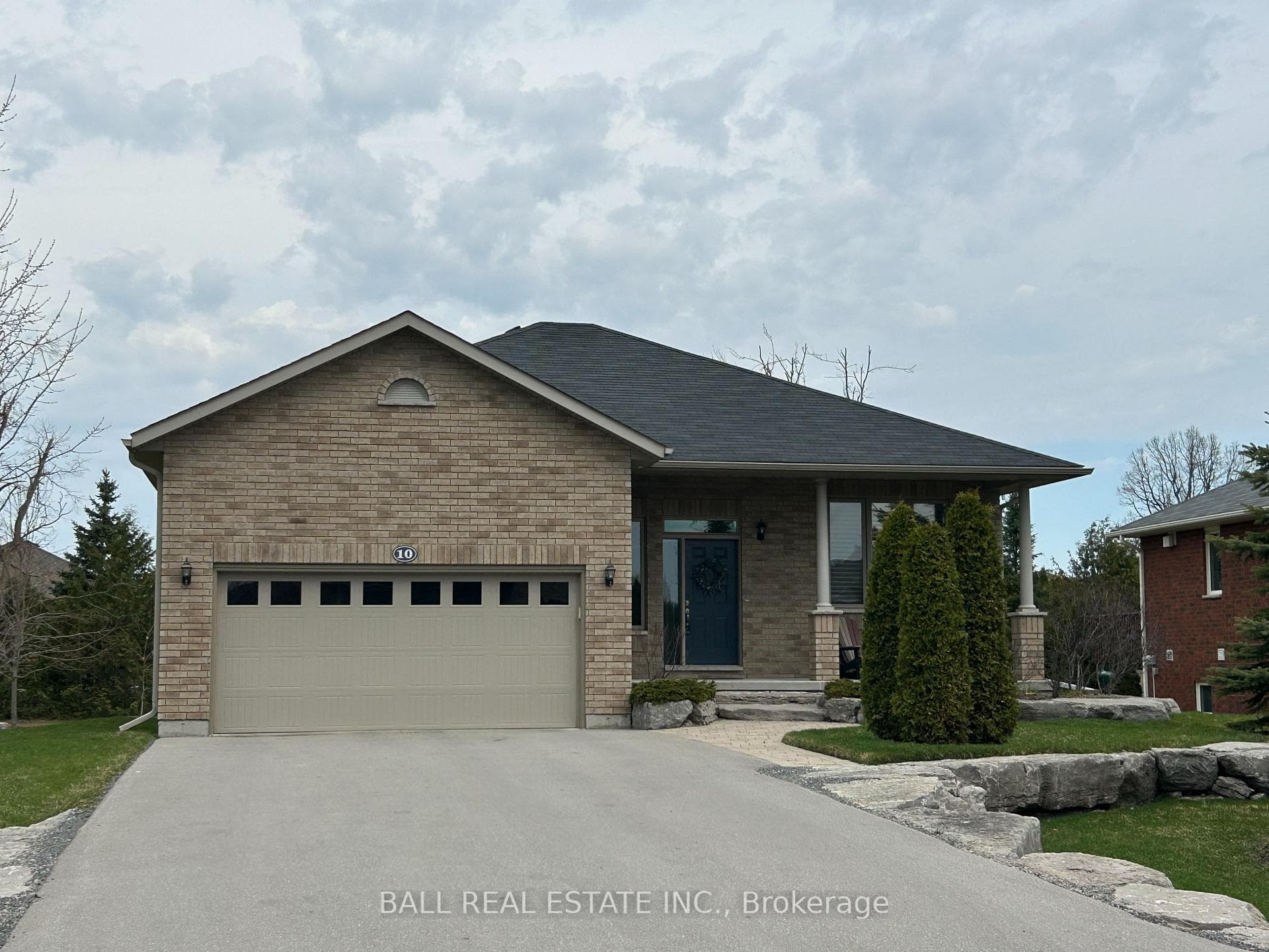10 Marina Drive photo 1