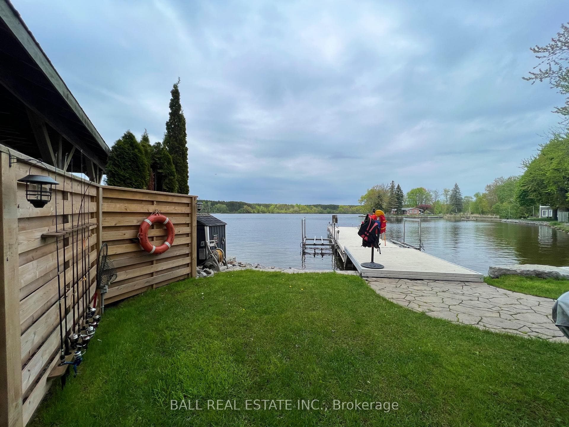 7 Edgewater Drive photo 33