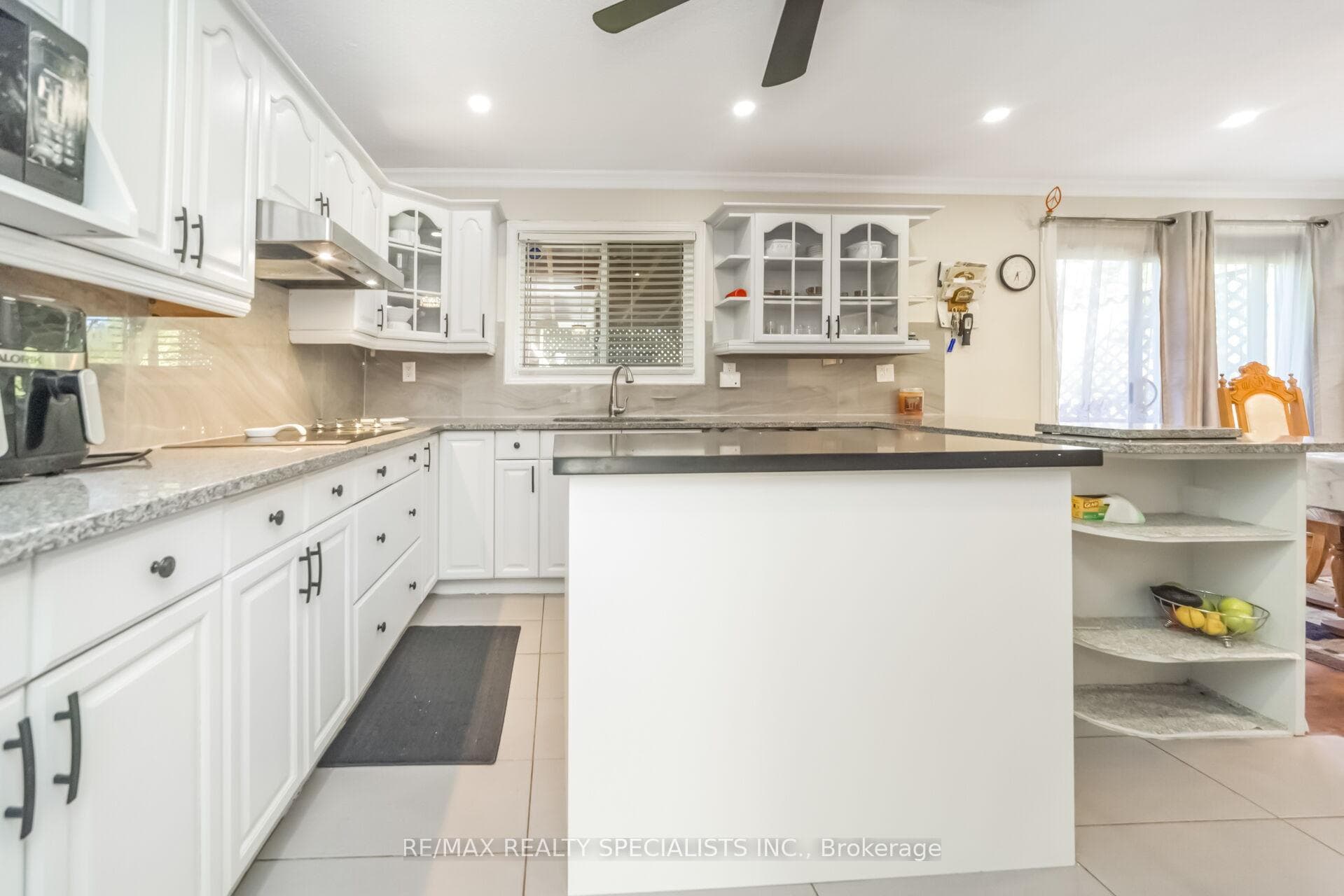 2 Ivybridge Drive photo 17