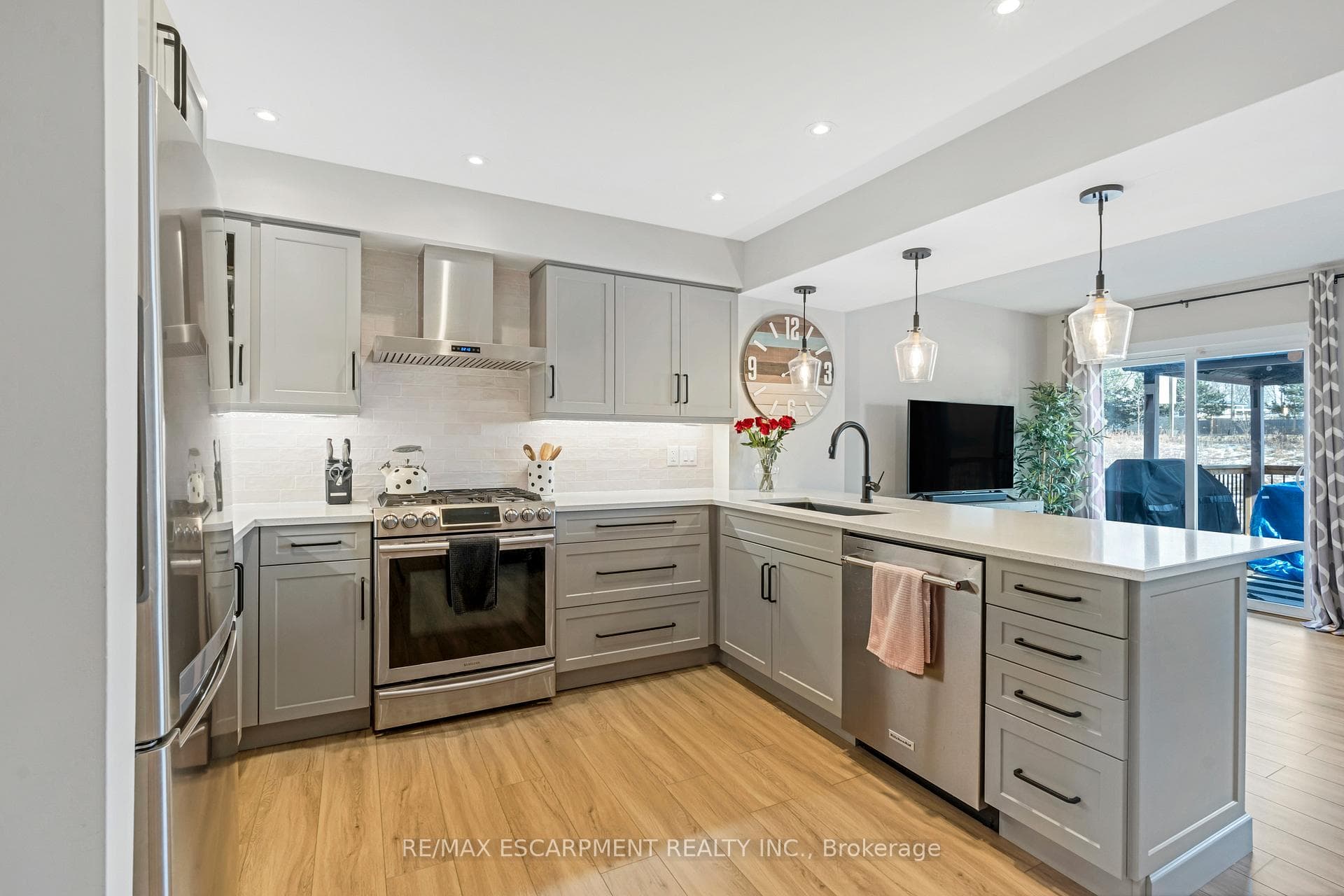 51 Thames Way photo 15