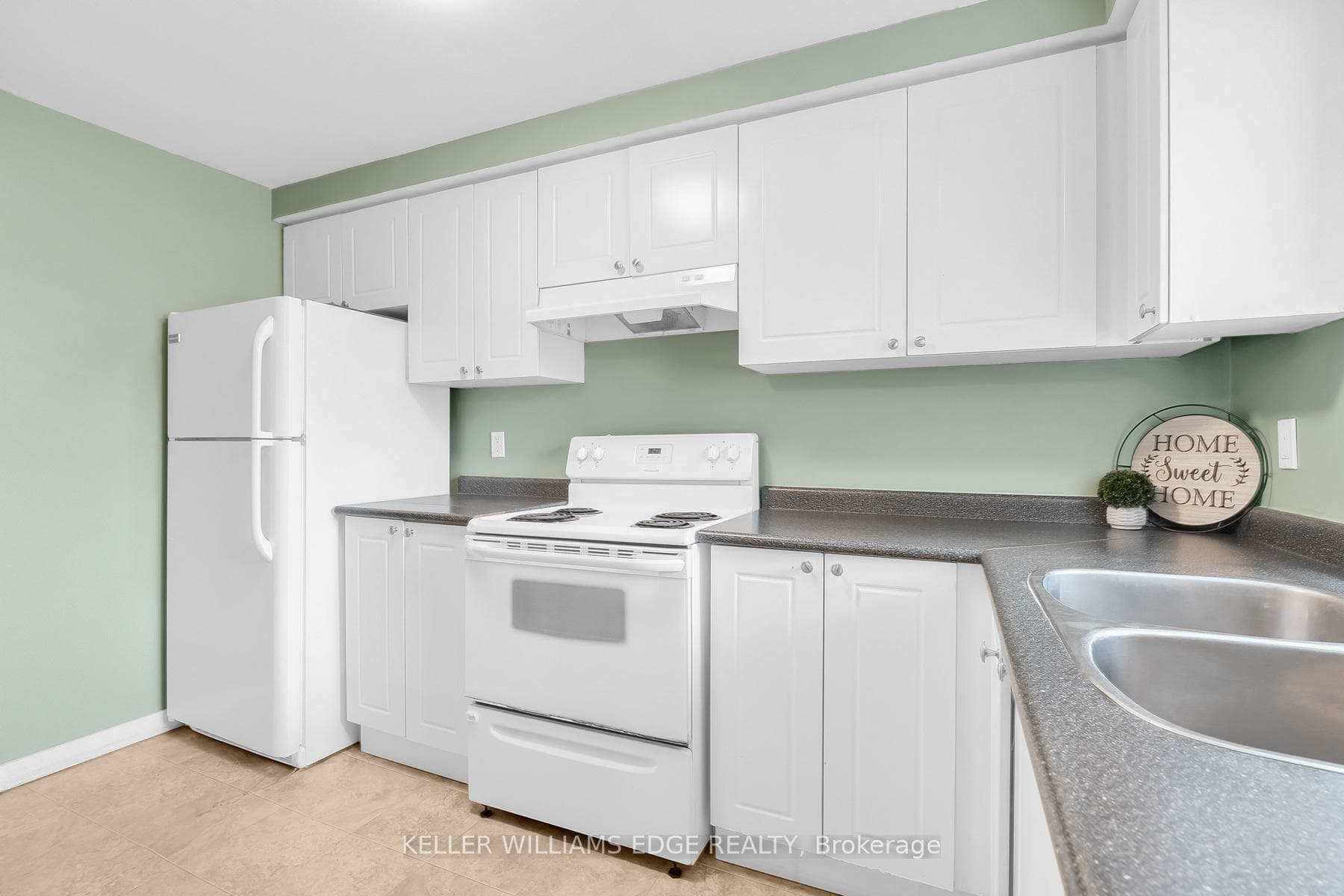 65 Glamis Road Unit 23 photo 11