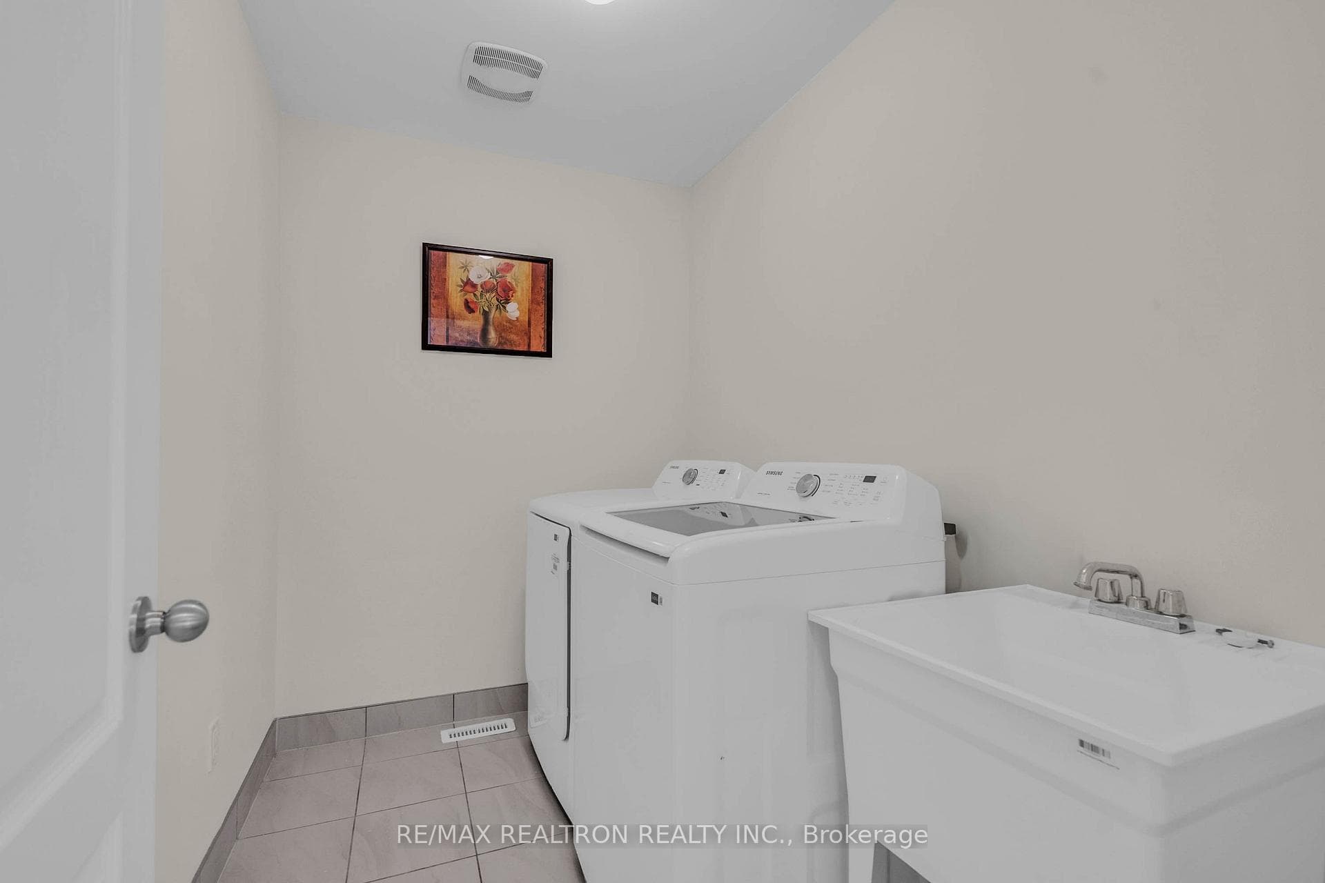 118 Cliff Thompson Court photo 31