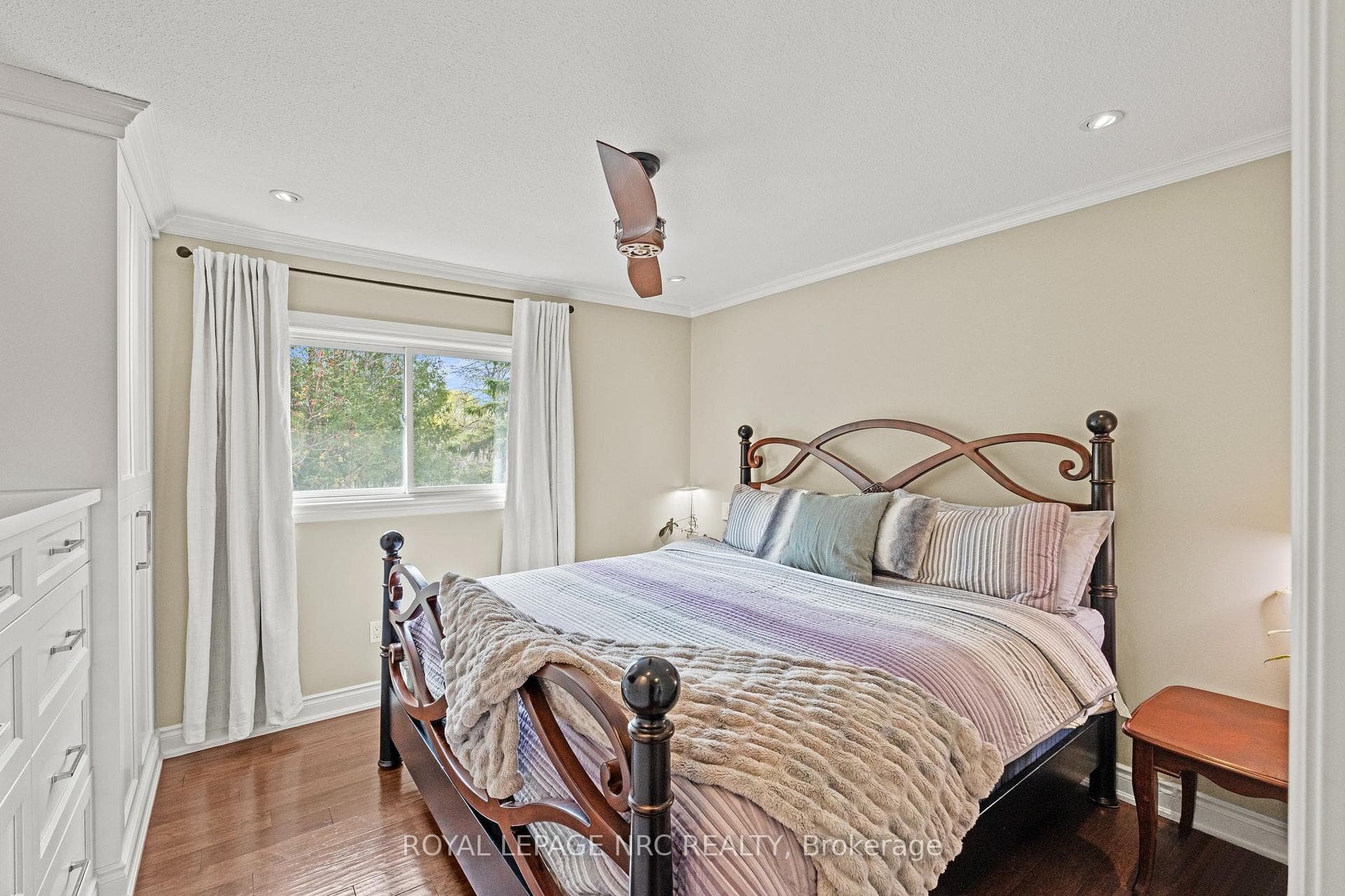 466 Willow Road photo 17