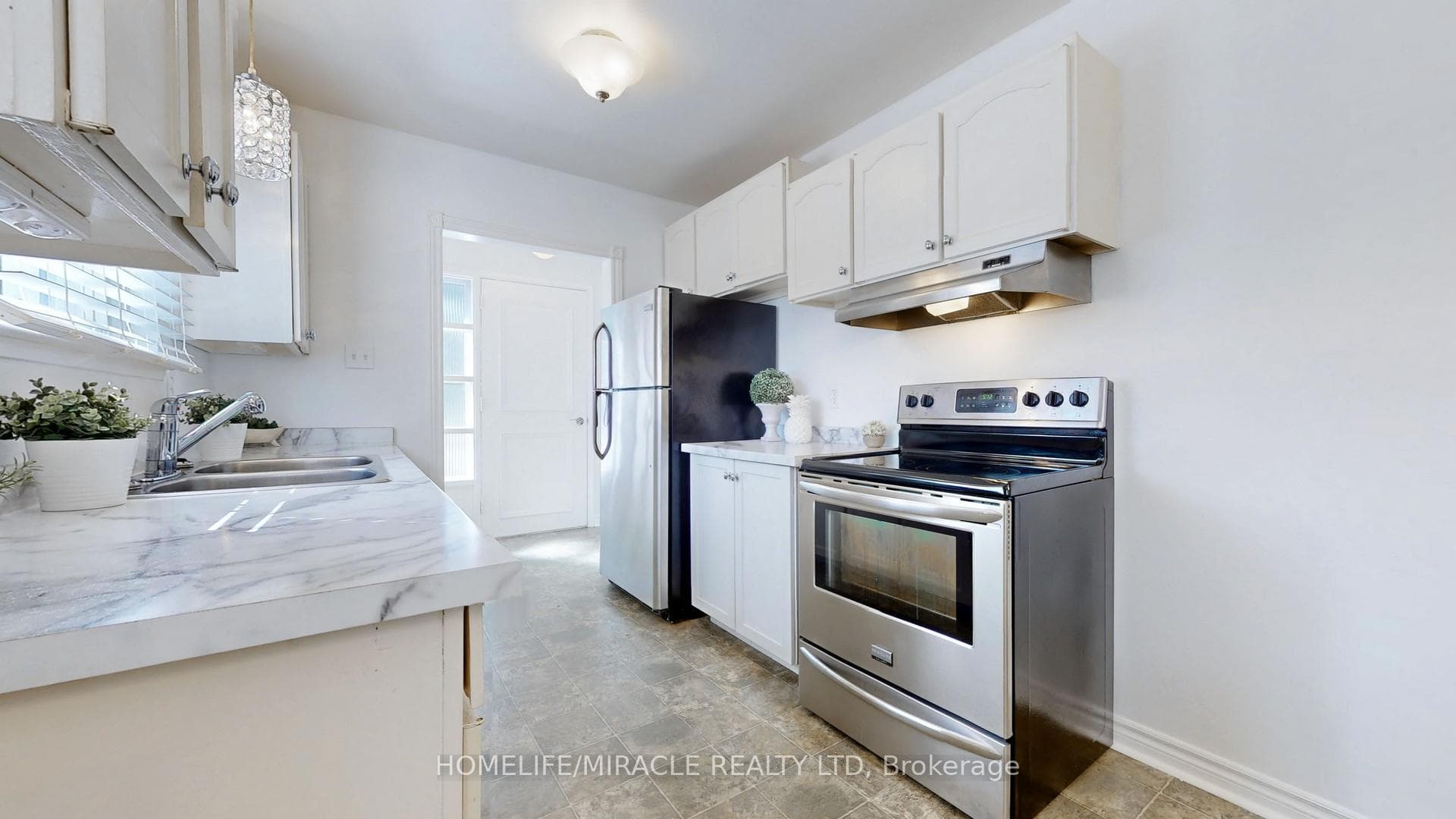 1624 Otterby Road photo 10