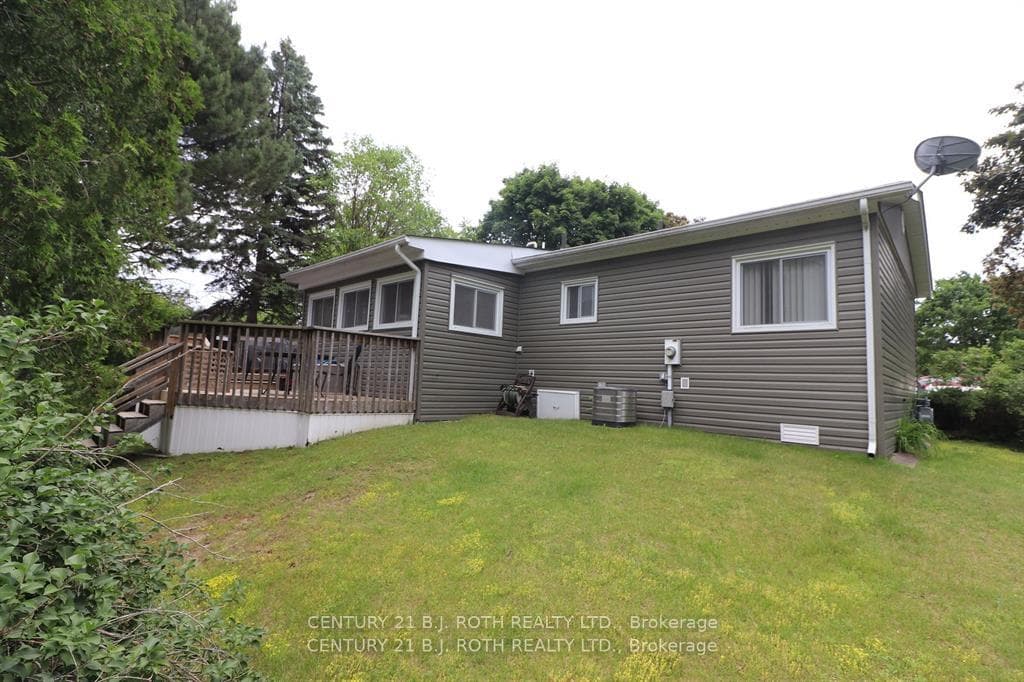 6 Yew Court photo 27