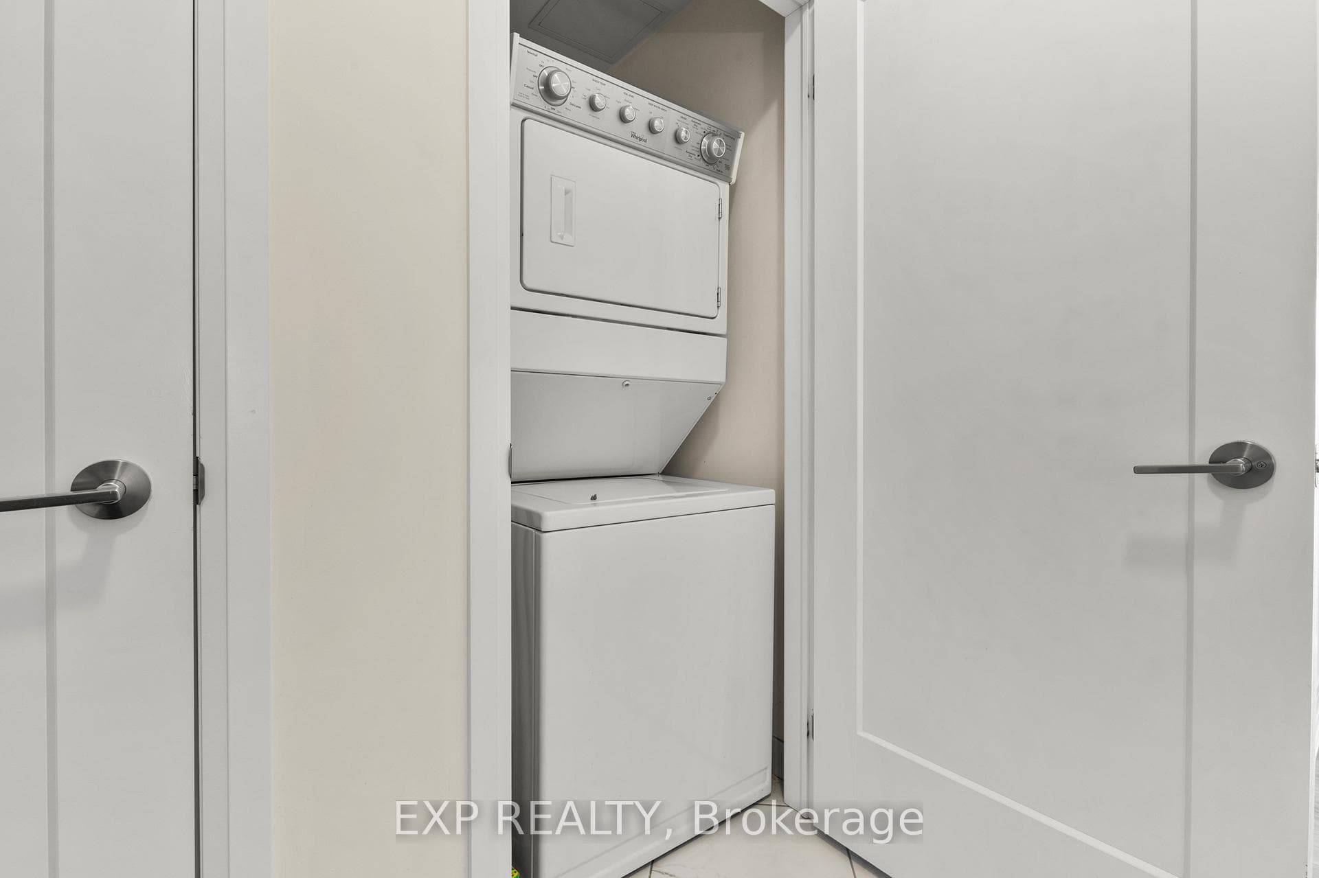 10 Concord Place Unit 209 photo 20