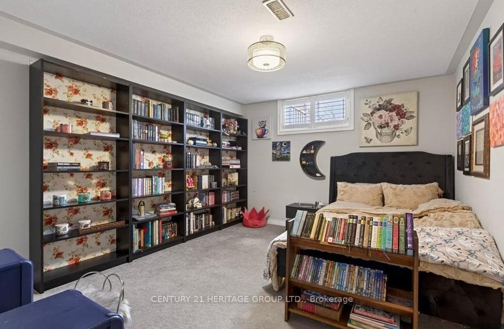 67 MacNeil Court photo 10