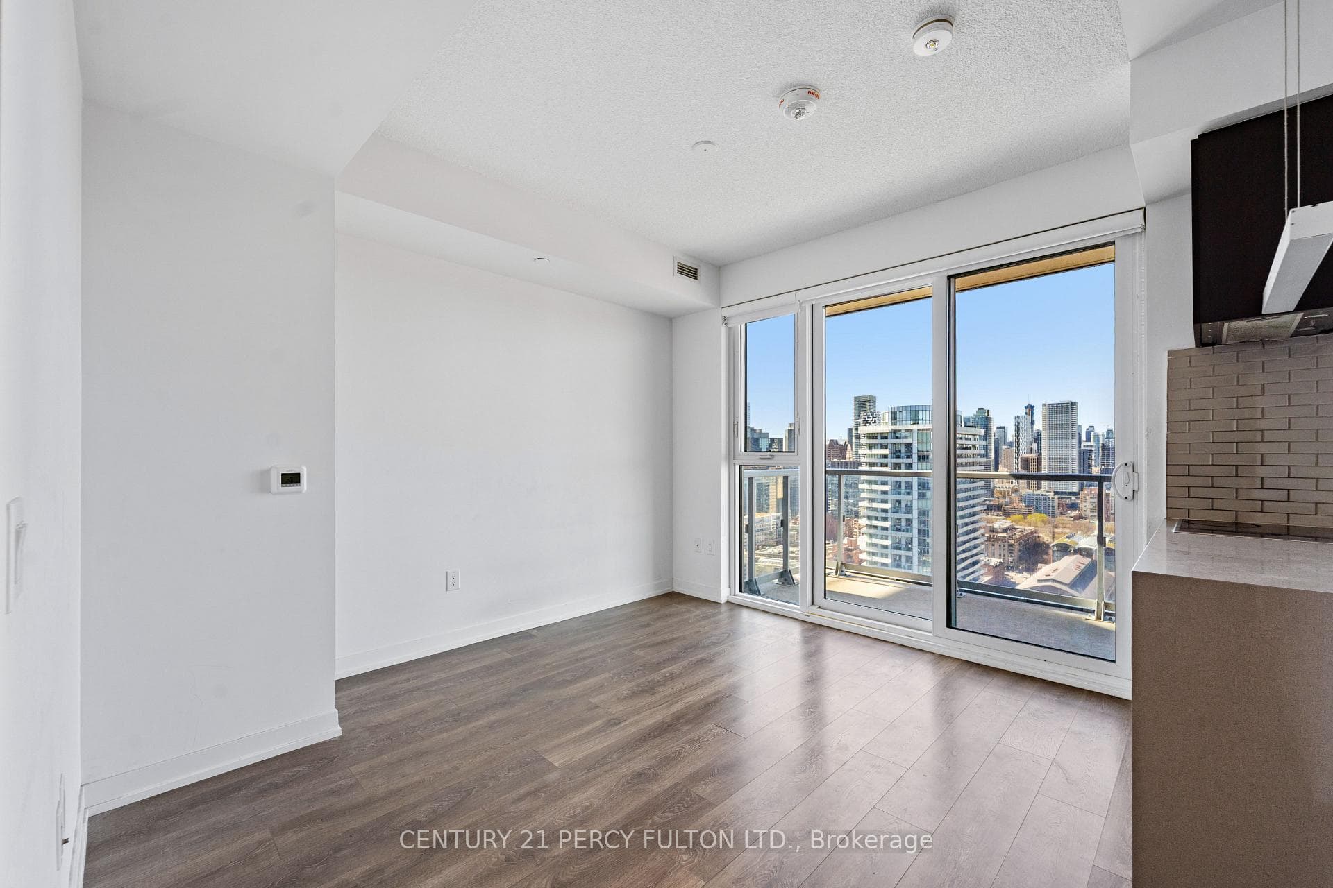 15 Lower Jarvis Street Unit 2811 photo 8
