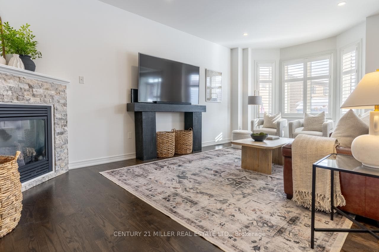 430 Harkin Place photo 6