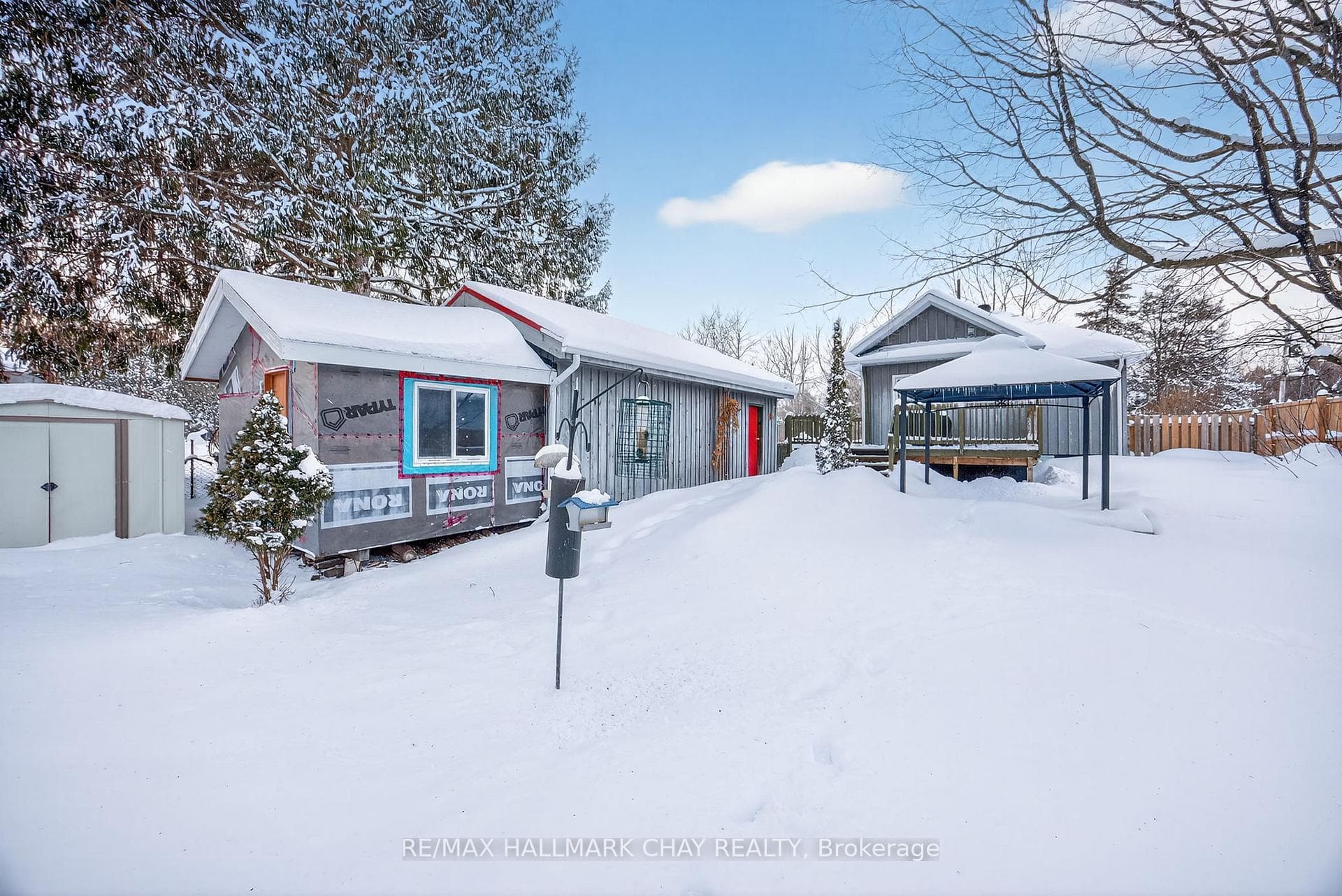 323 BELL Street photo 30