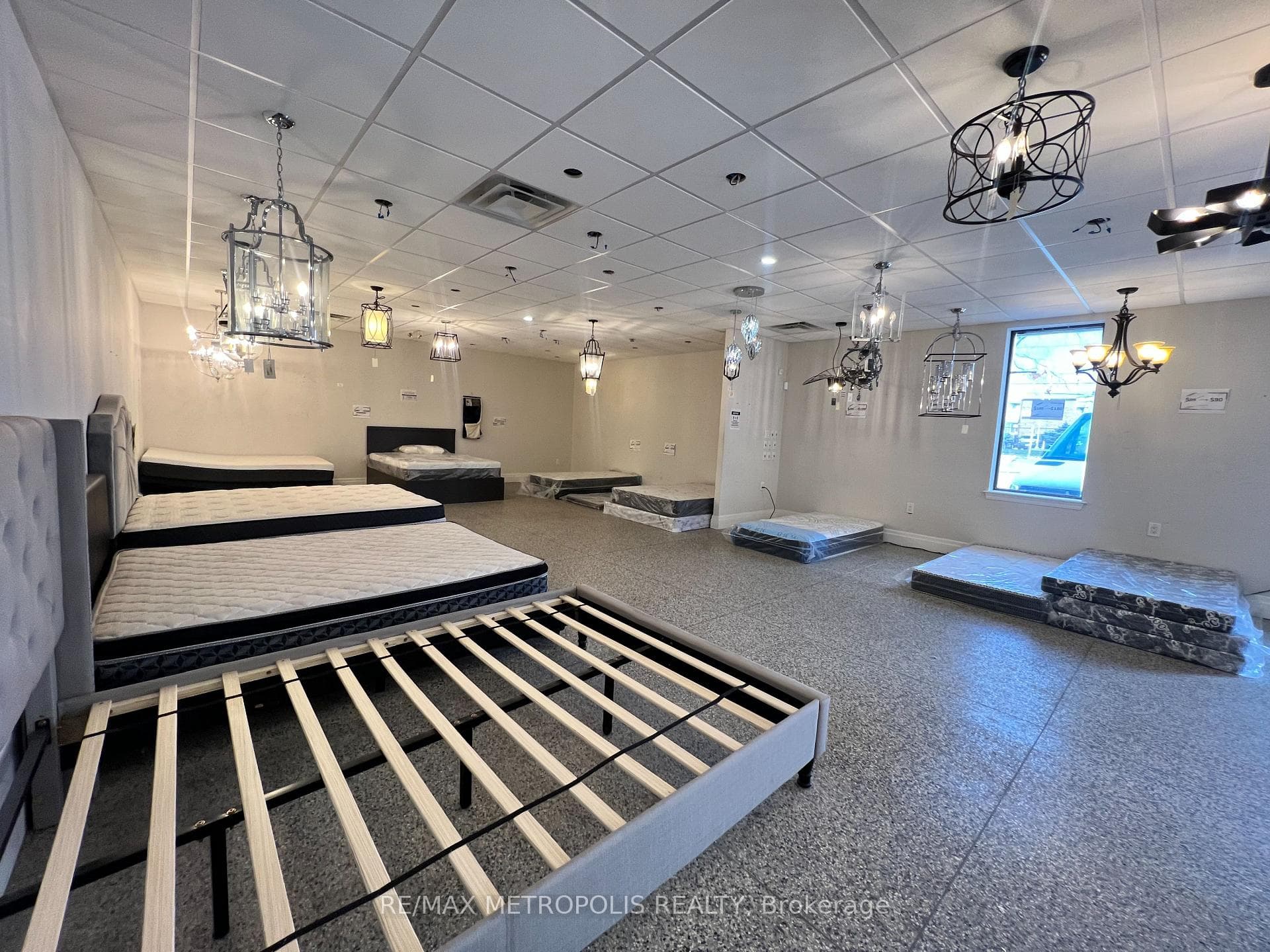 551 York Street Unit Showroom photo 6