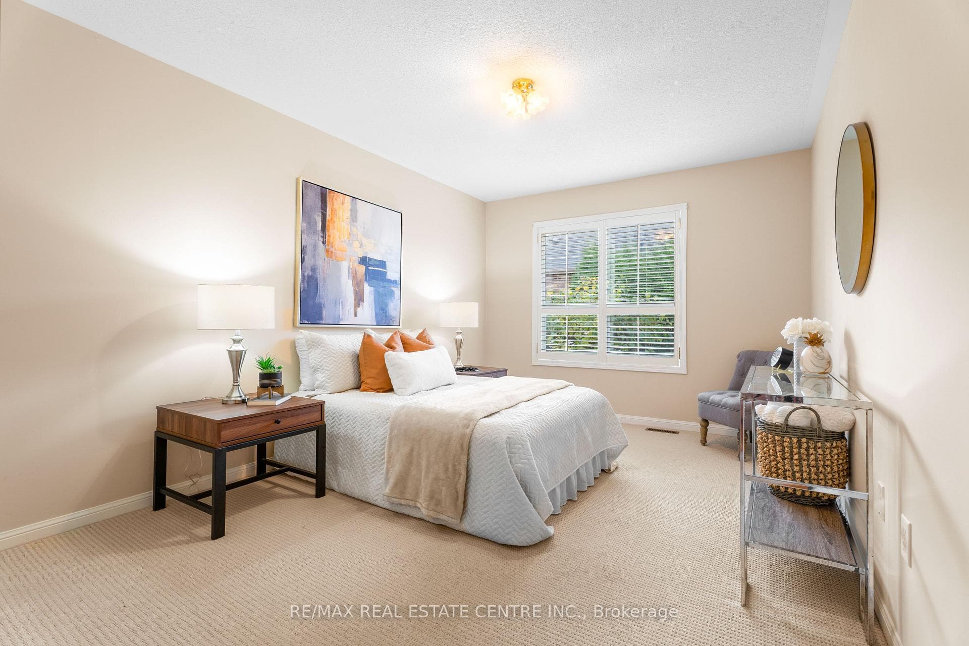 5 Munro Circle photo 24