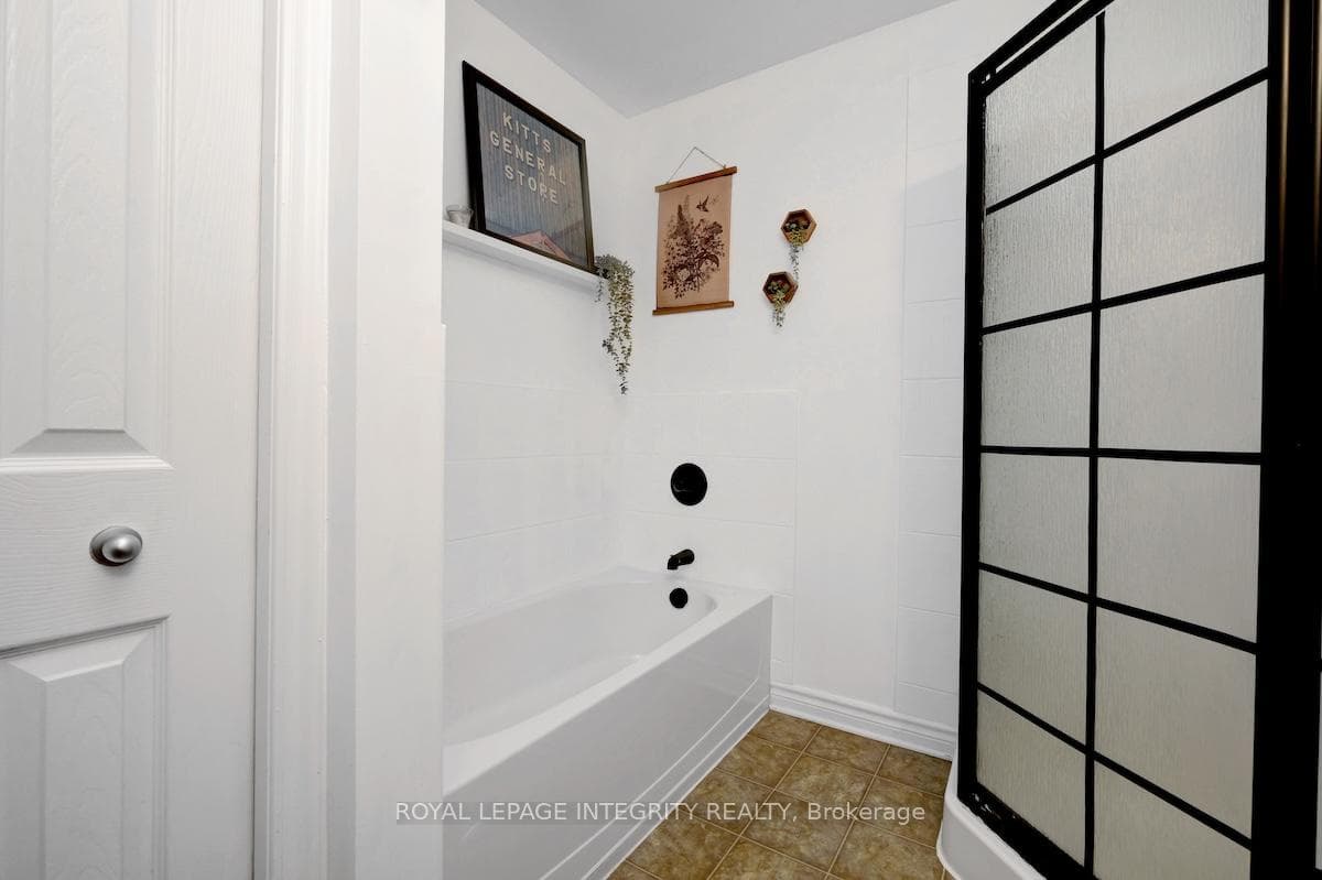 1105 Stittsville Main Street Unit I photo 26