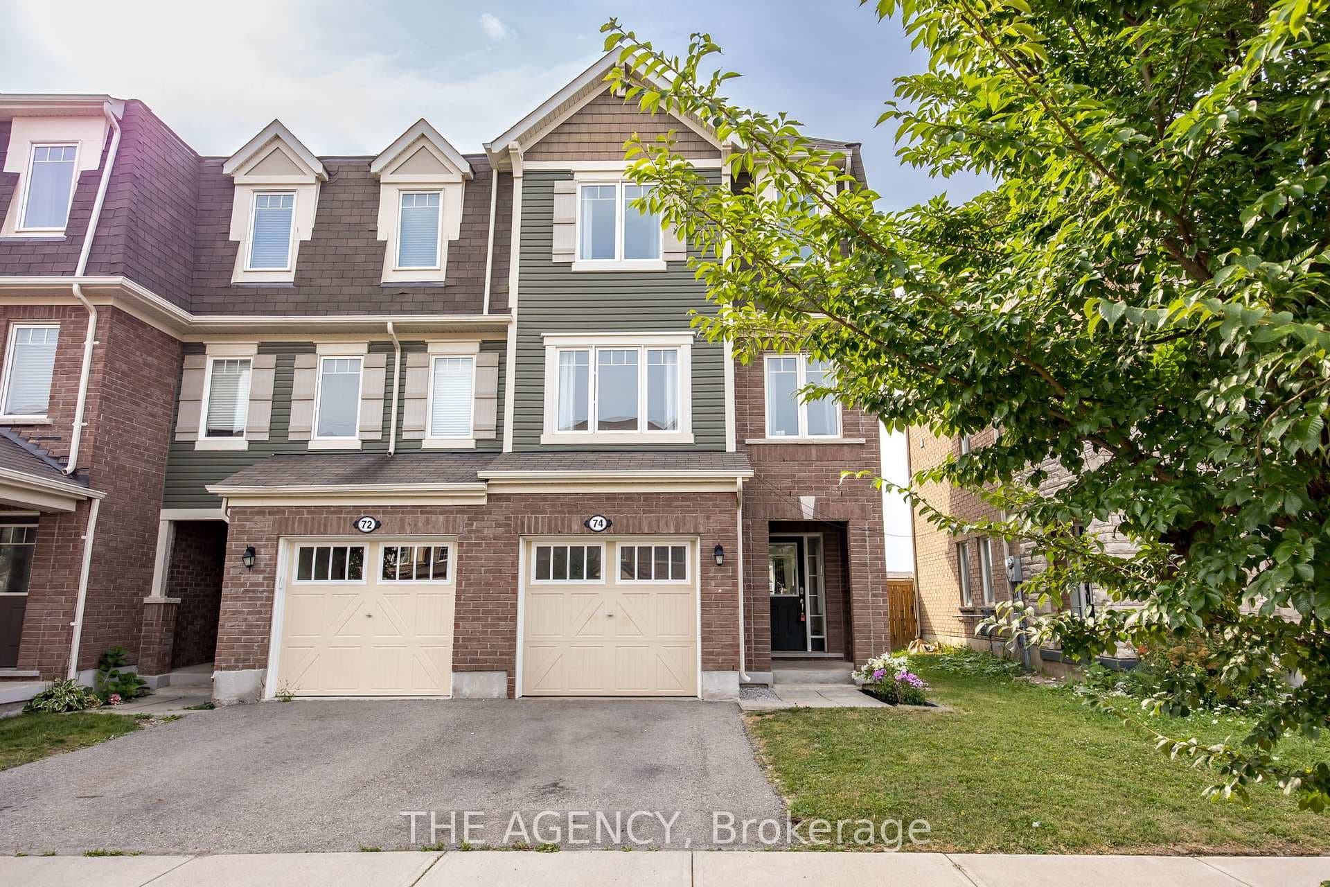 74 Bannister Crescent photo 2