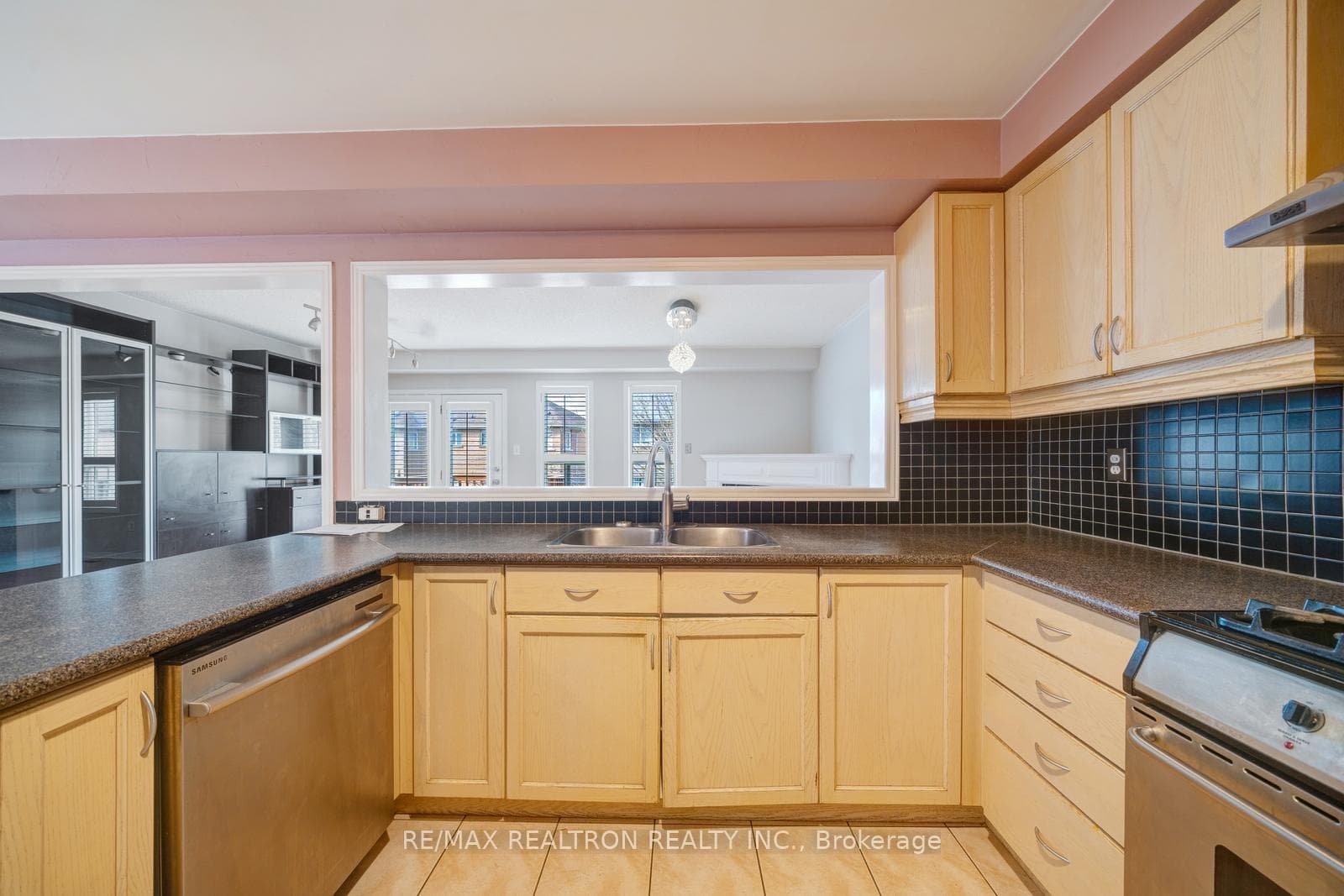 60 Harmony Road photo 13