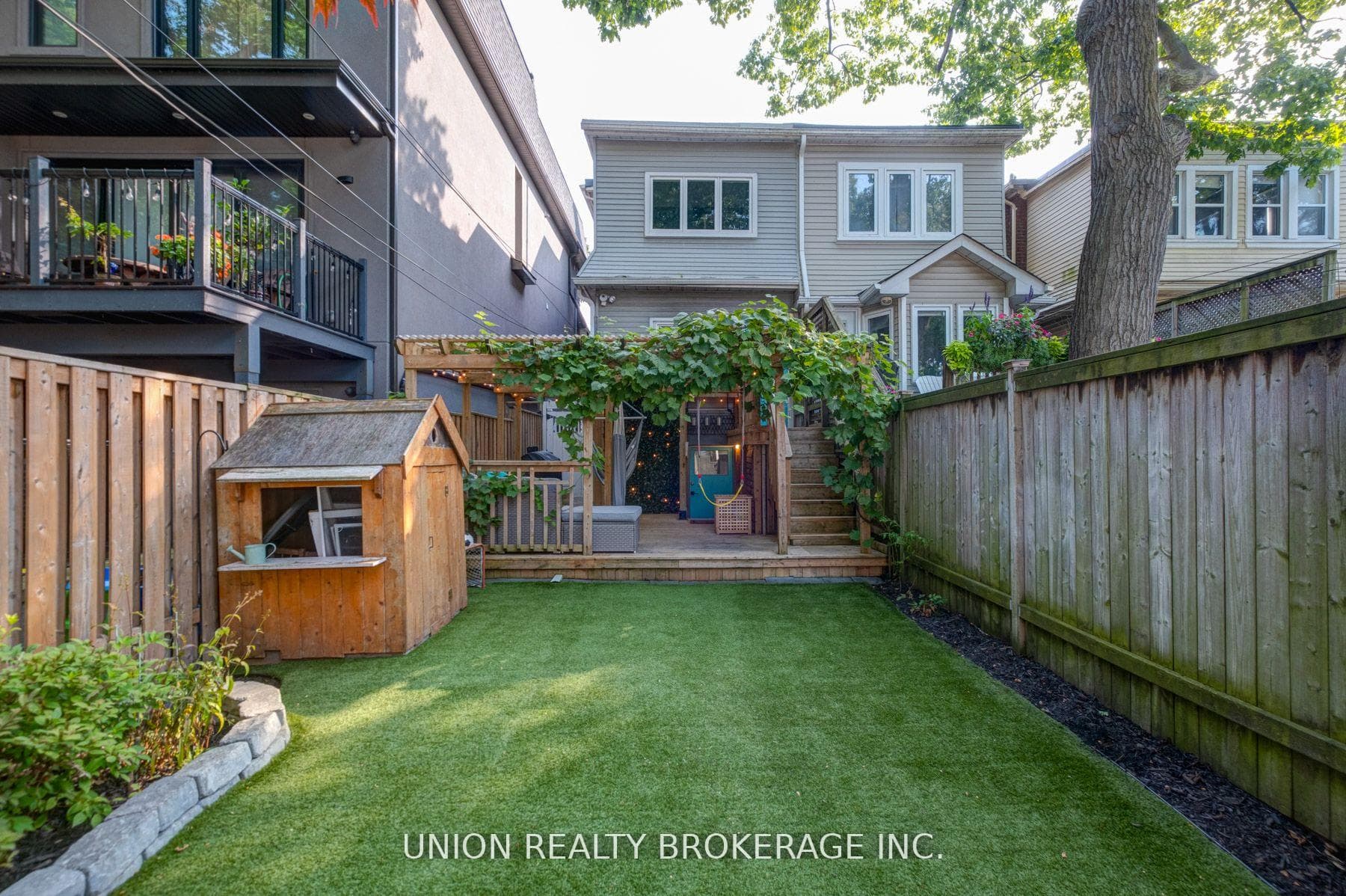 78 Scarborough Road photo 32