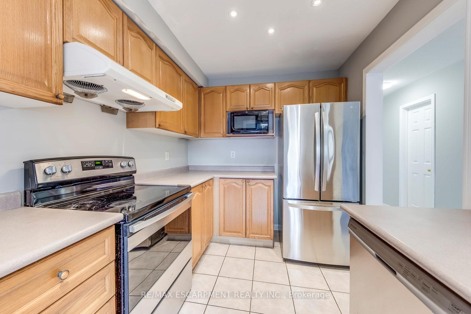 4401 Peter Drive photo 16