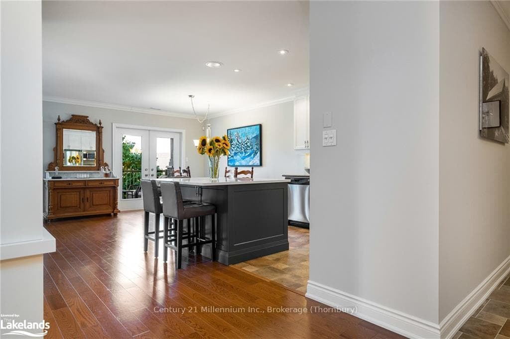 27 BEAVER Street Unit 201 photo 5