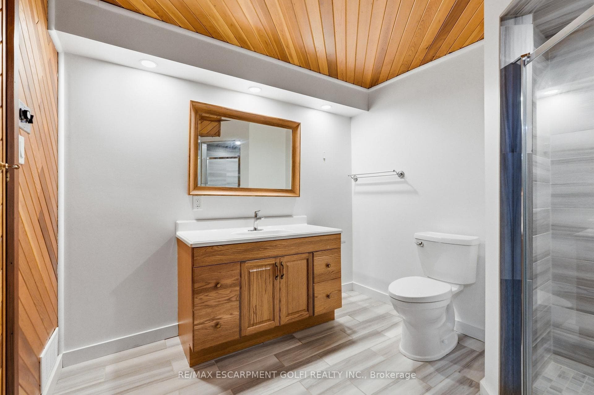 95 Birchpark Drive photo 37