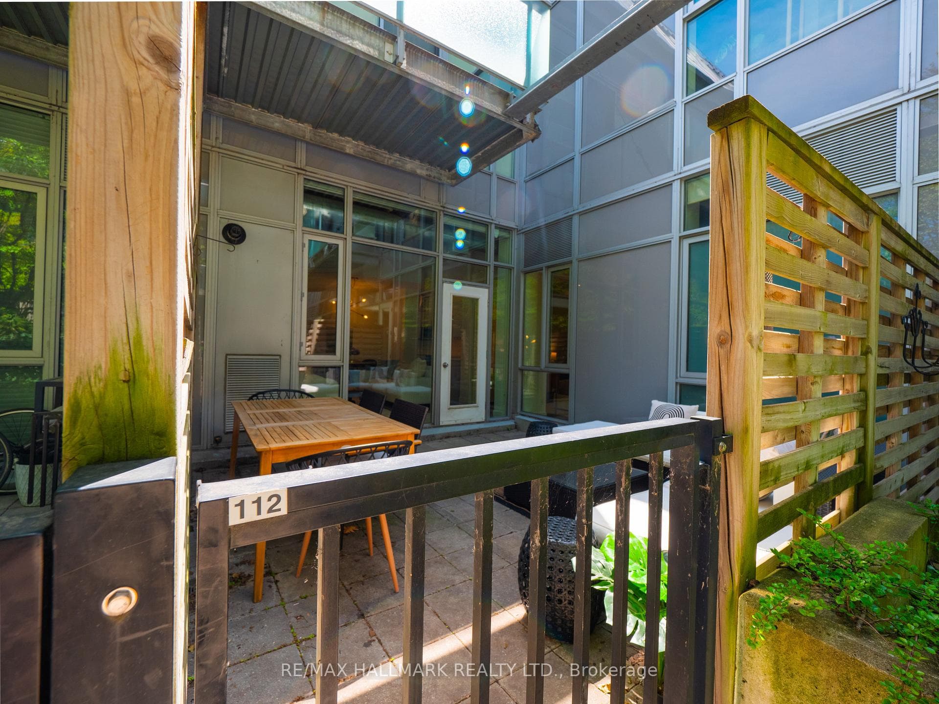 201 Carlaw Avenue Unit 112 photo 37