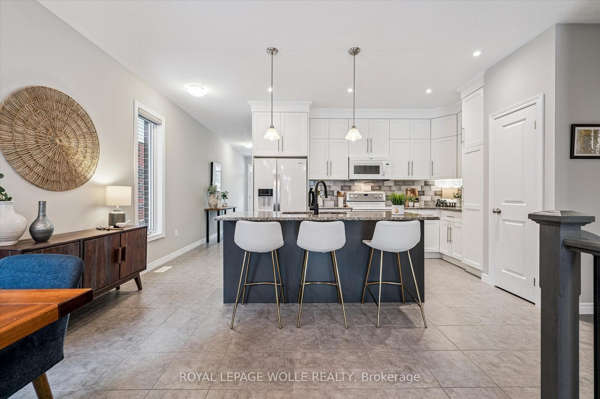 130 Snyder Avenue photo 8