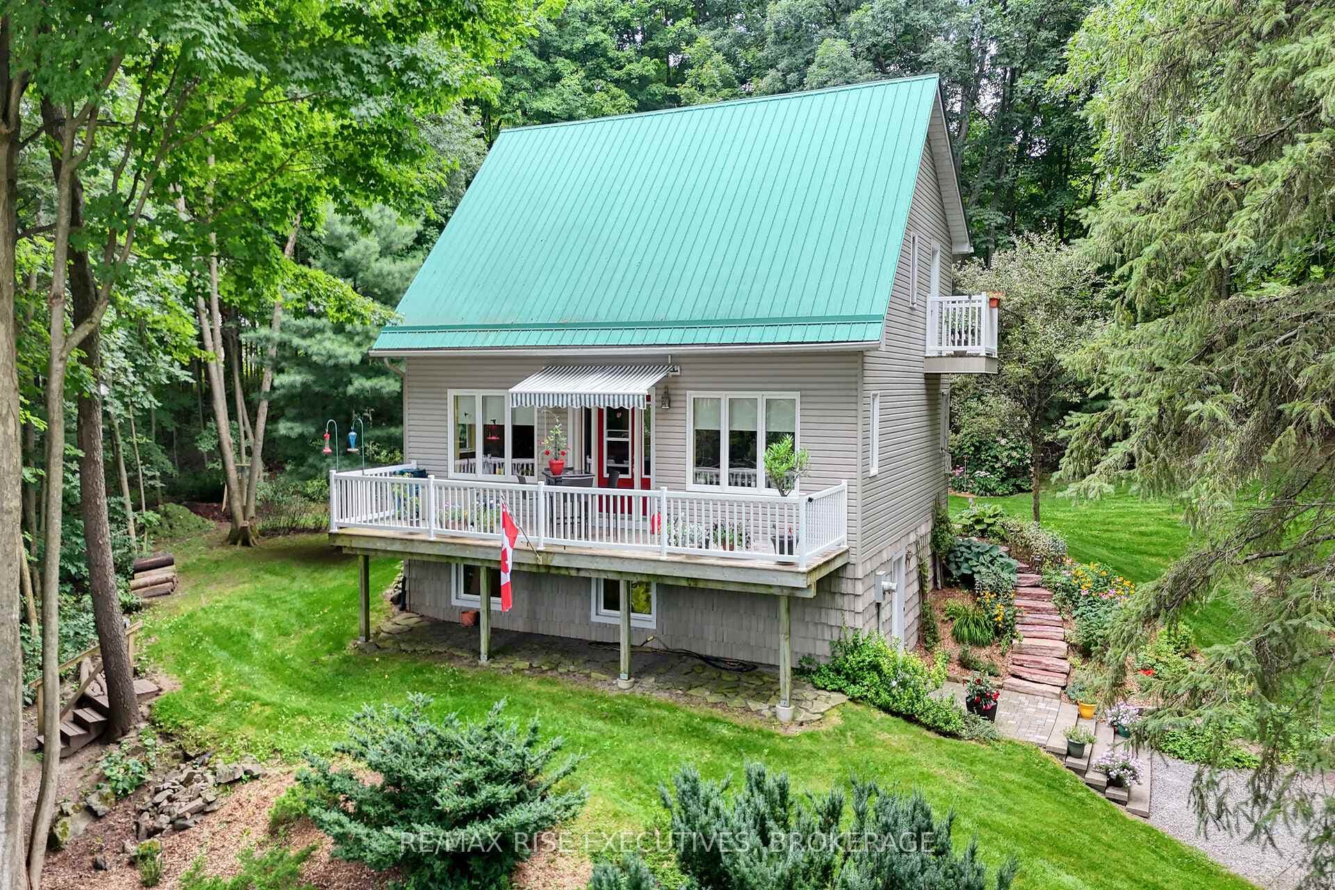 196 Old River Road photo 39