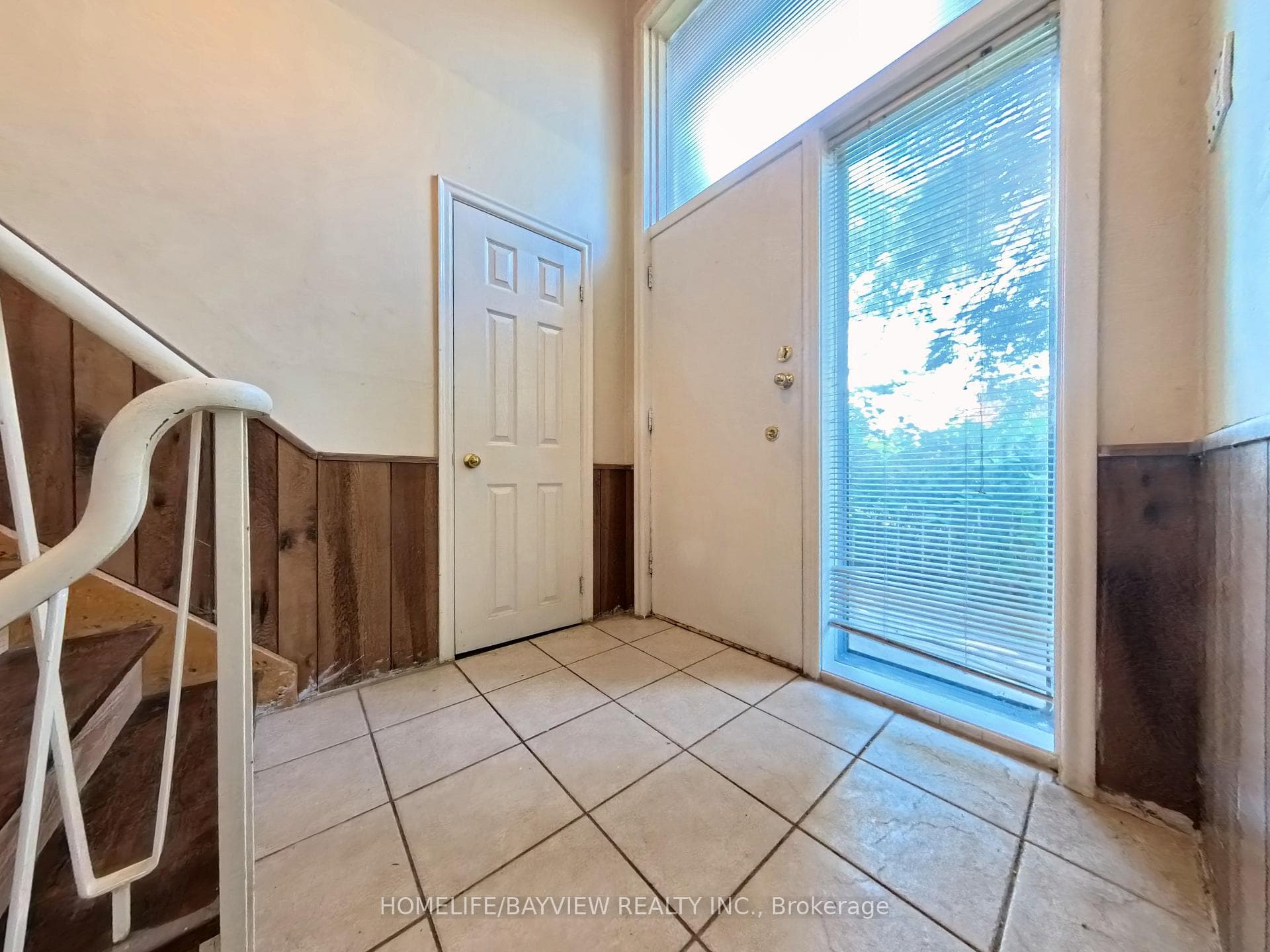155 Steeles Avenue Unit Main Fl photo 2