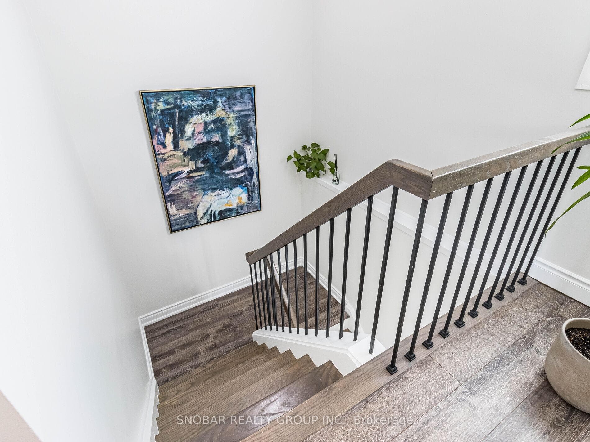 6280 Starfield Crescent photo 20