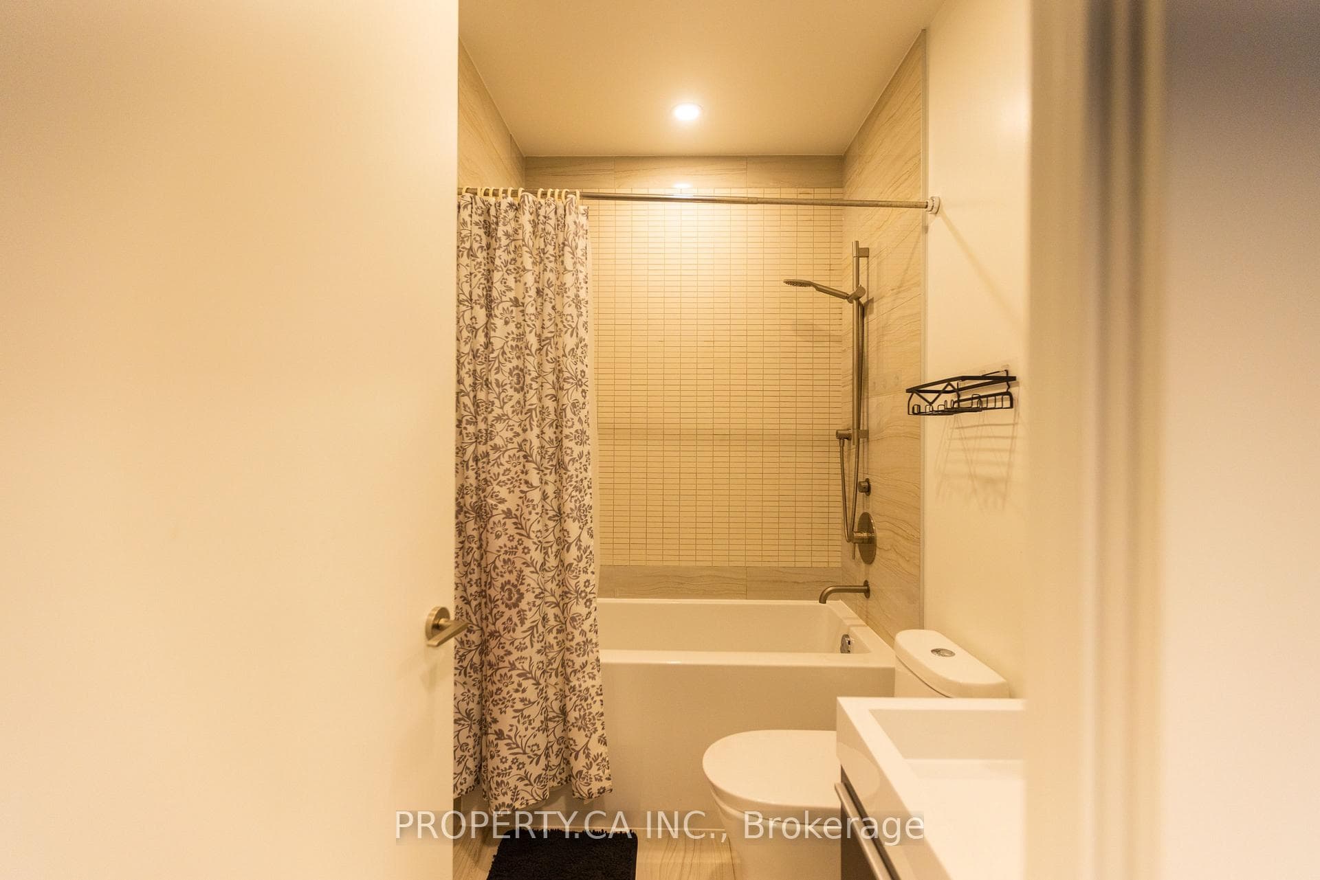 39 Roehampton Avenue Unit 4304 photo 10