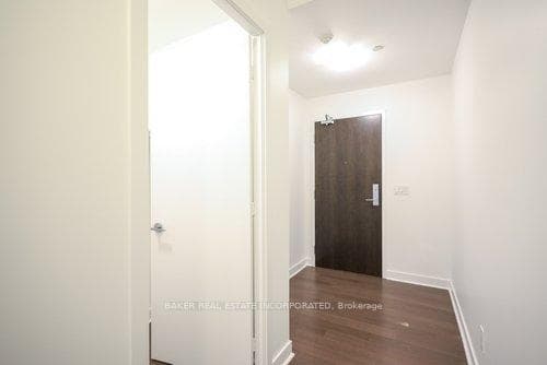 156 Portland Street Unit LPH 621 photo 4