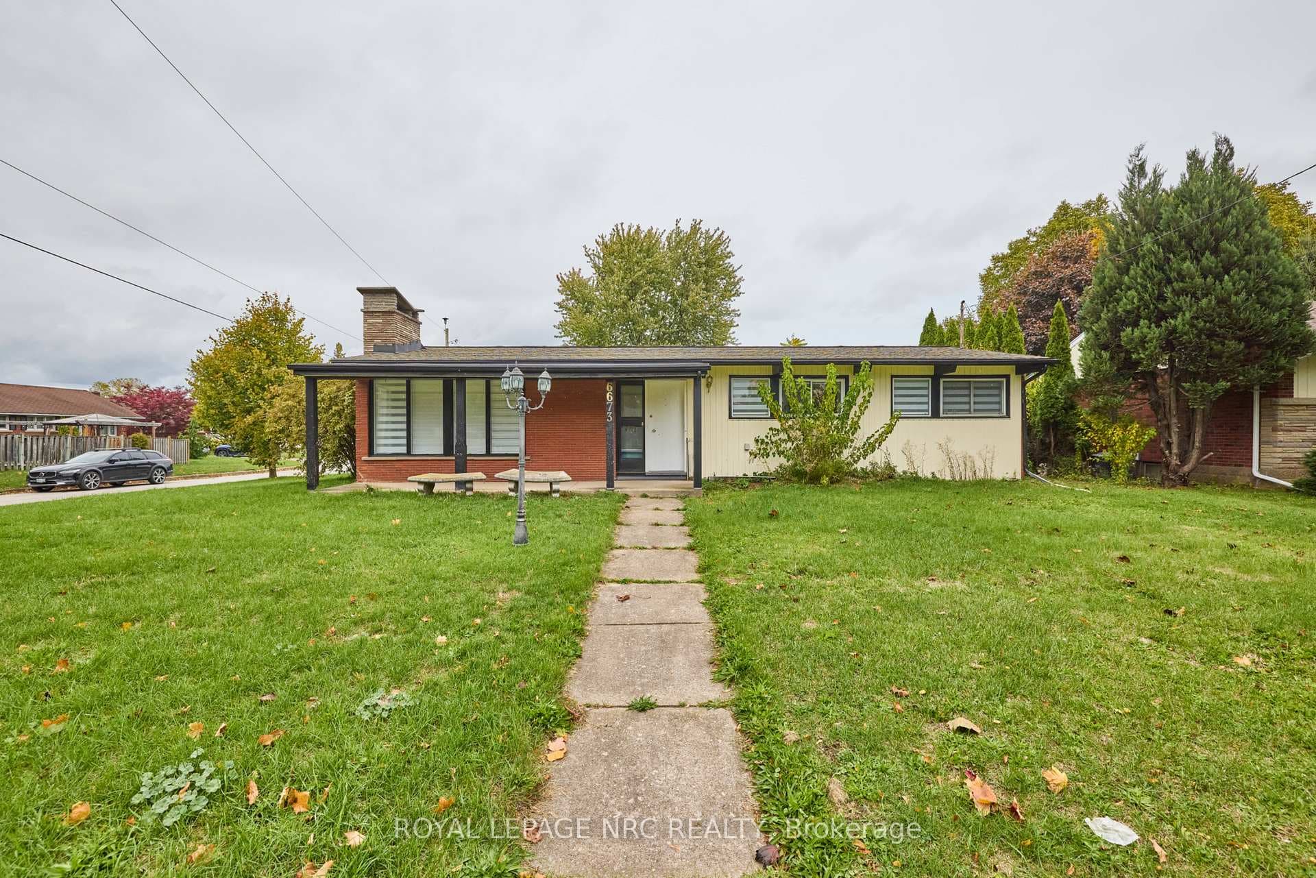 6673 Huggins Street photo 3