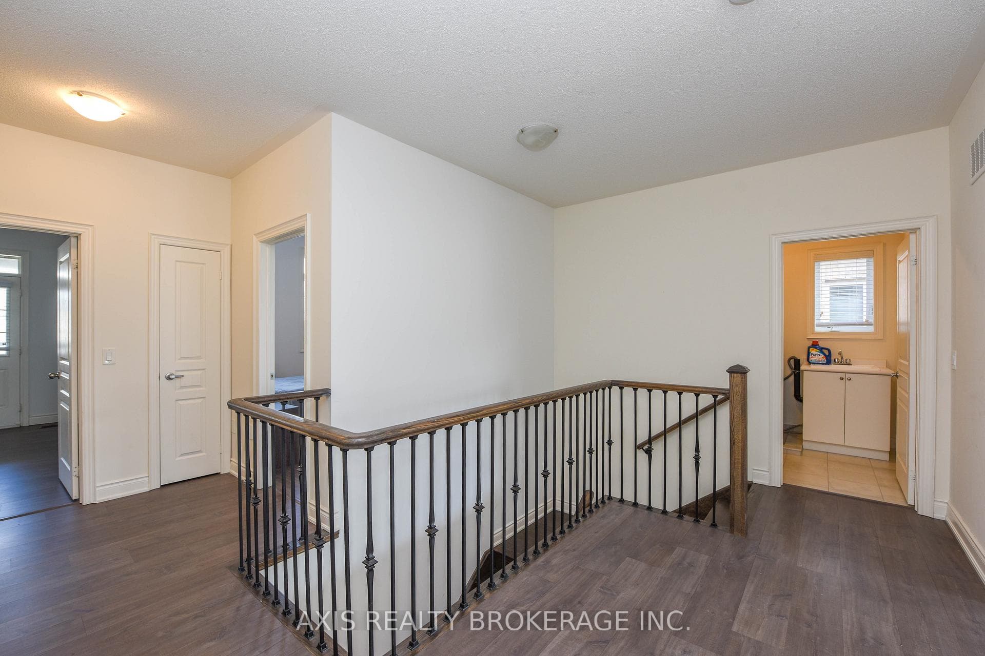 1534 Devine Point photo 24
