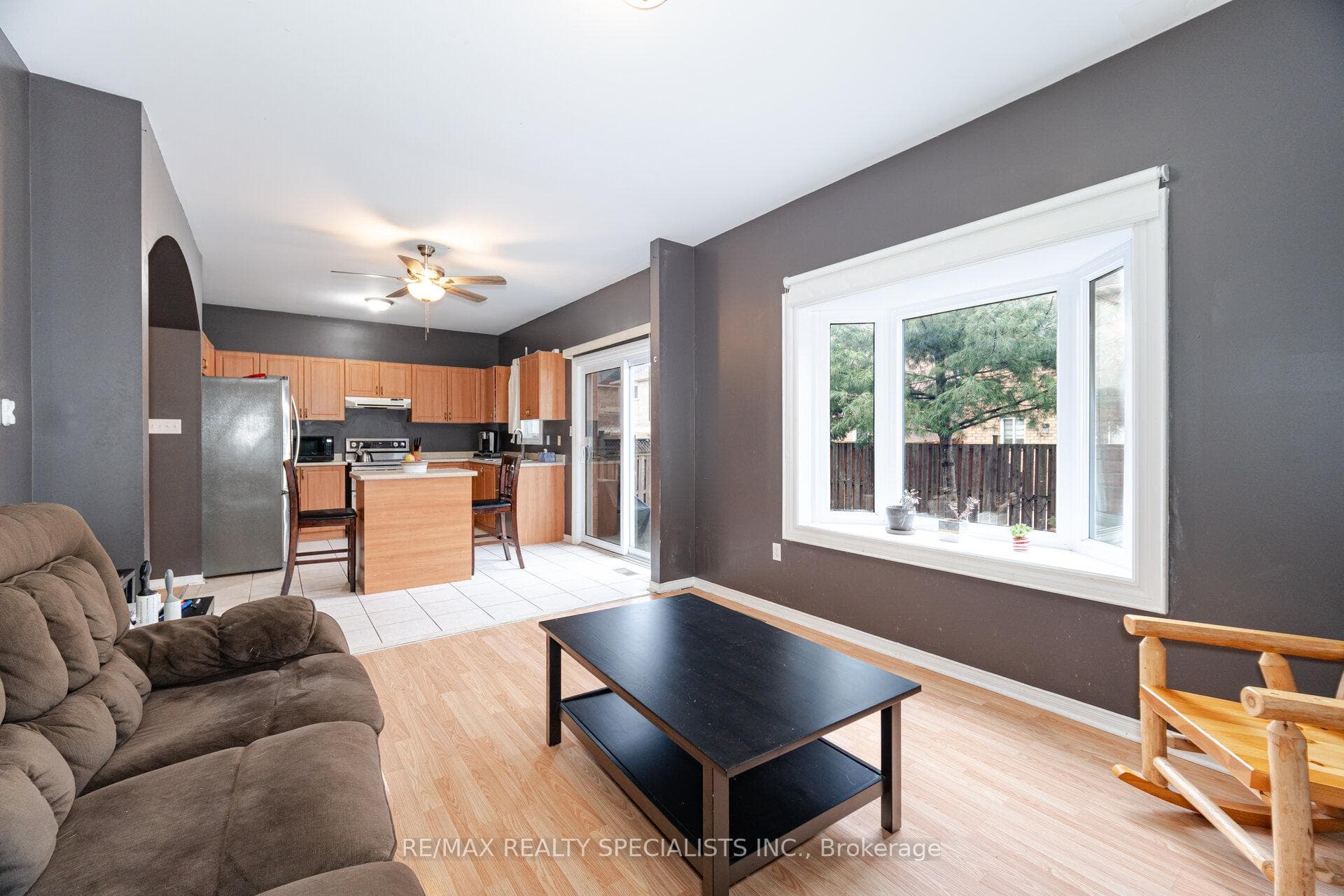 5672 Fantasia Manor photo 10