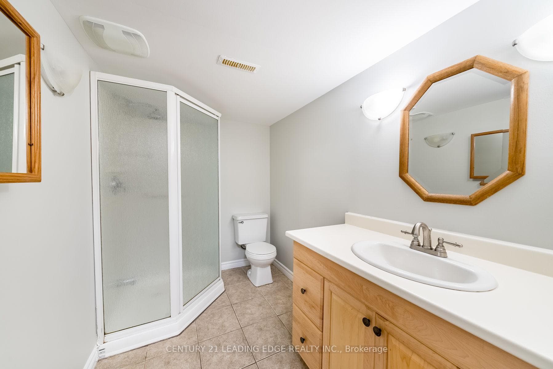 21 Hulley Crescent photo 32