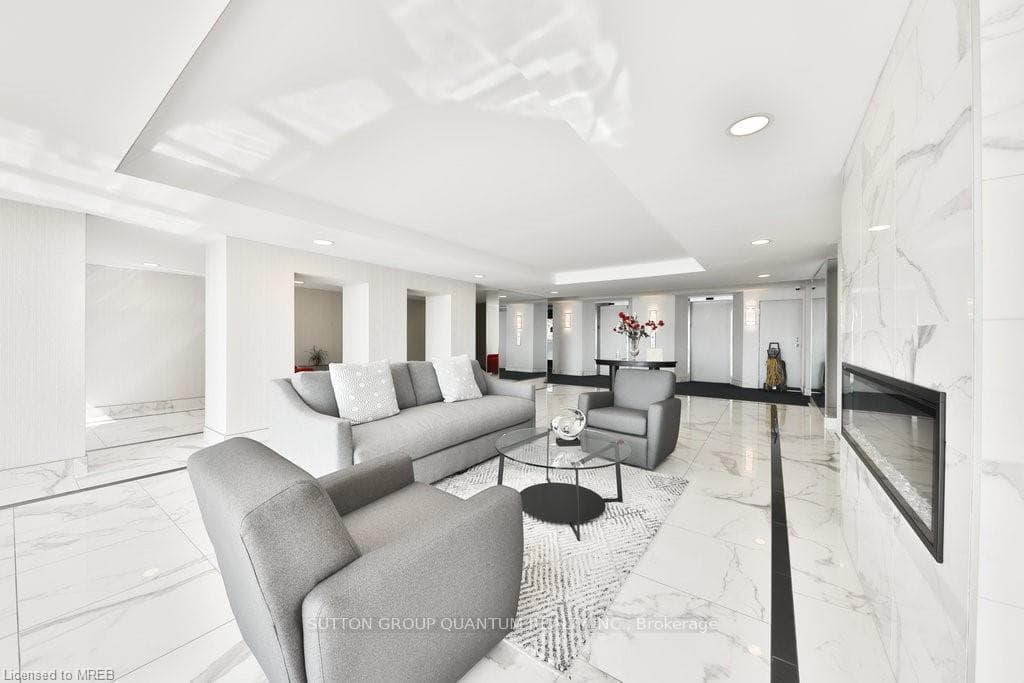 5280 Lakeshore Road Unit 508 photo 4