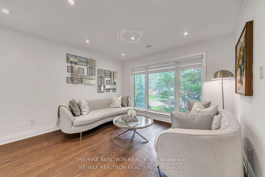 73 Wilstead Drive photo 6