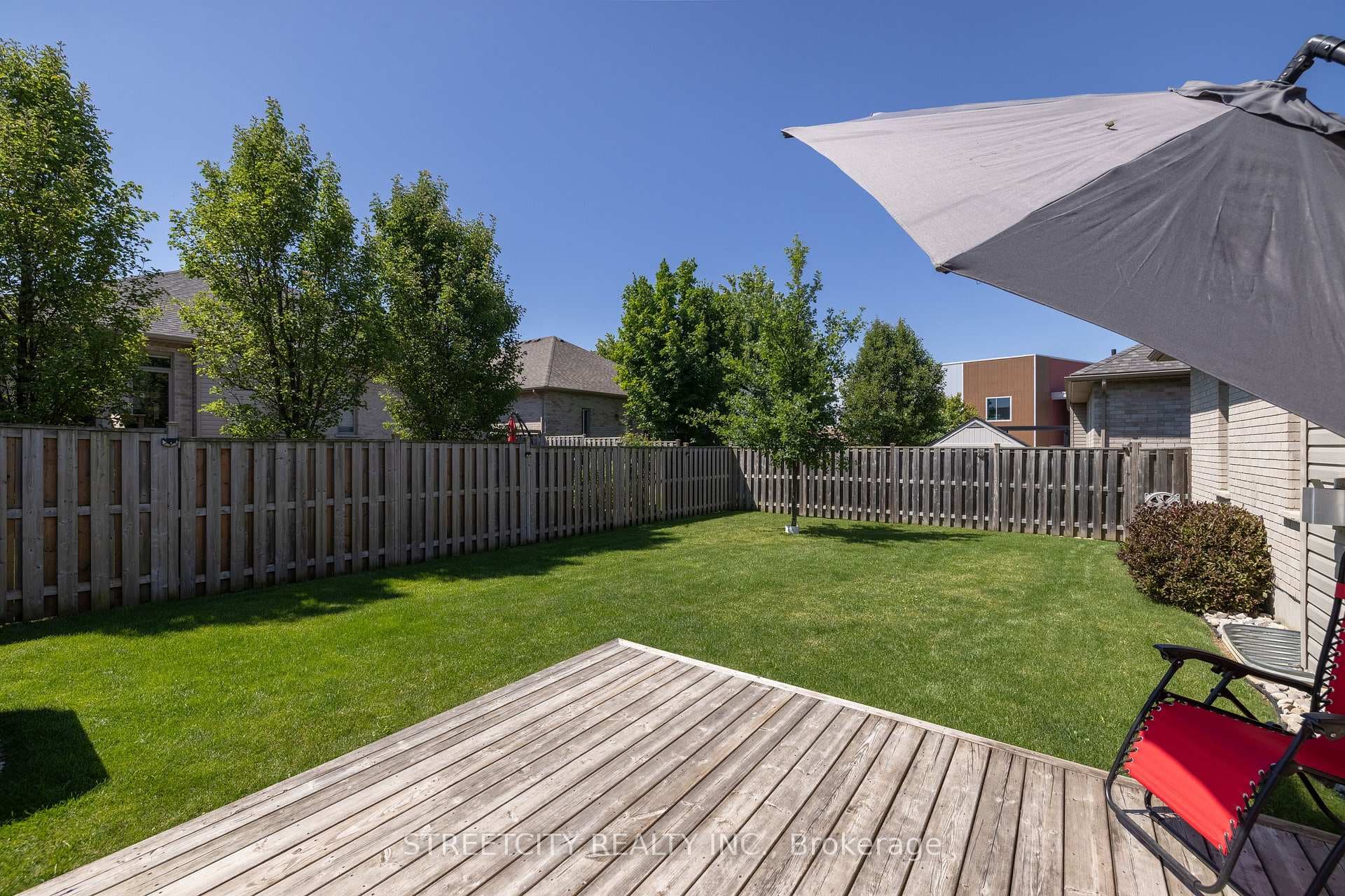 2080 Beaverbrook Avenue Unit 19 photo 40