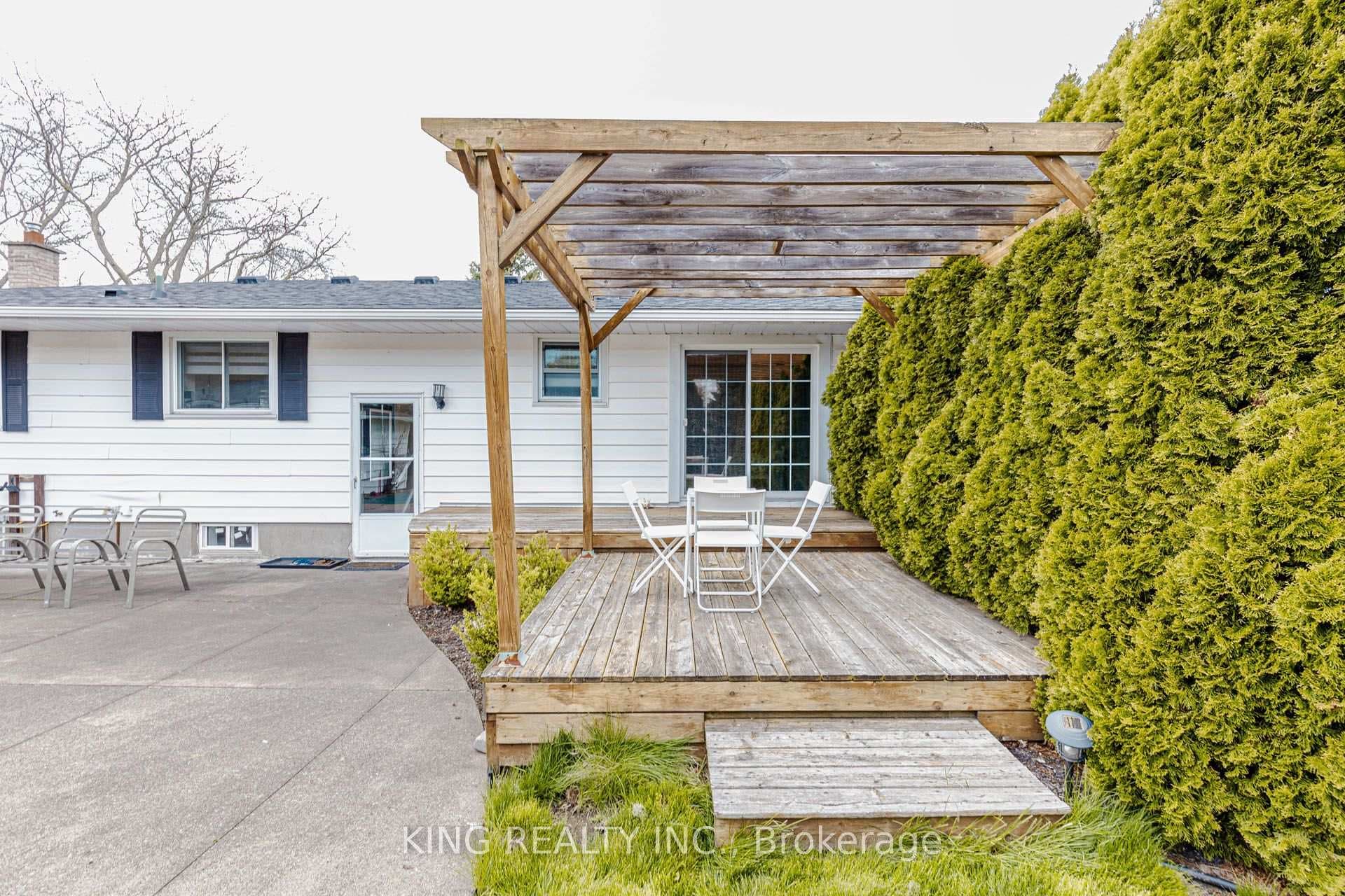 476 BUNTING Road photo 45